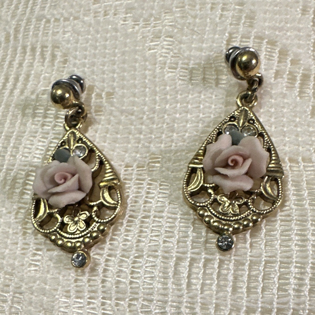 Gold Tone Teardrop Filigree Dangle Earrings Pink Rose Clear Rhinestone 1928 VTG