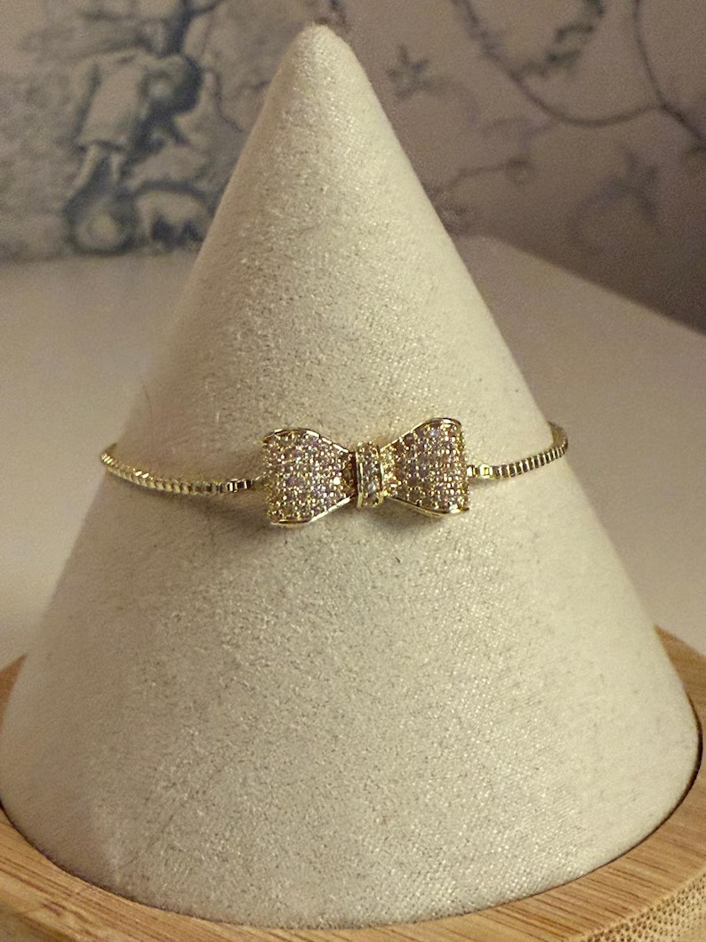 3 Ct Round Cut Simulated Diamond Bow Tennis Bracelet 925 Yellow Sterling Silver