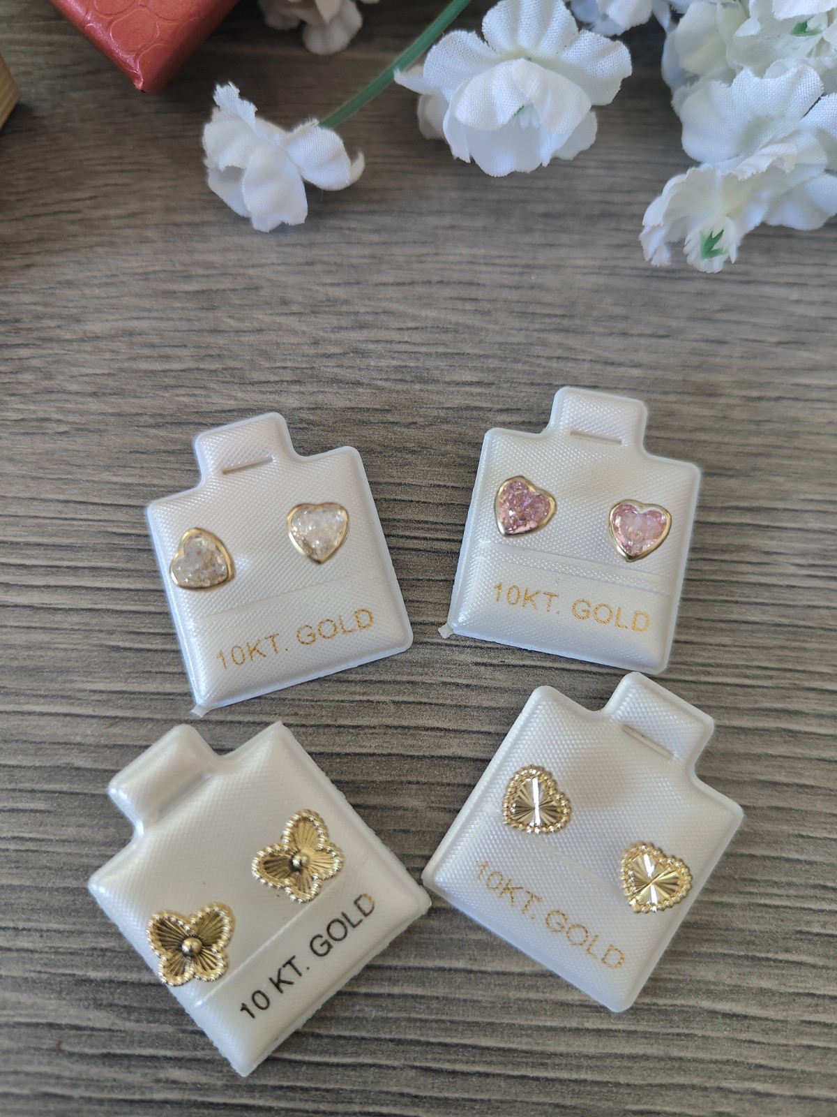 10k gold heart screw back stud,4pack earrings/arete corazon de oro 10K Lote de 4