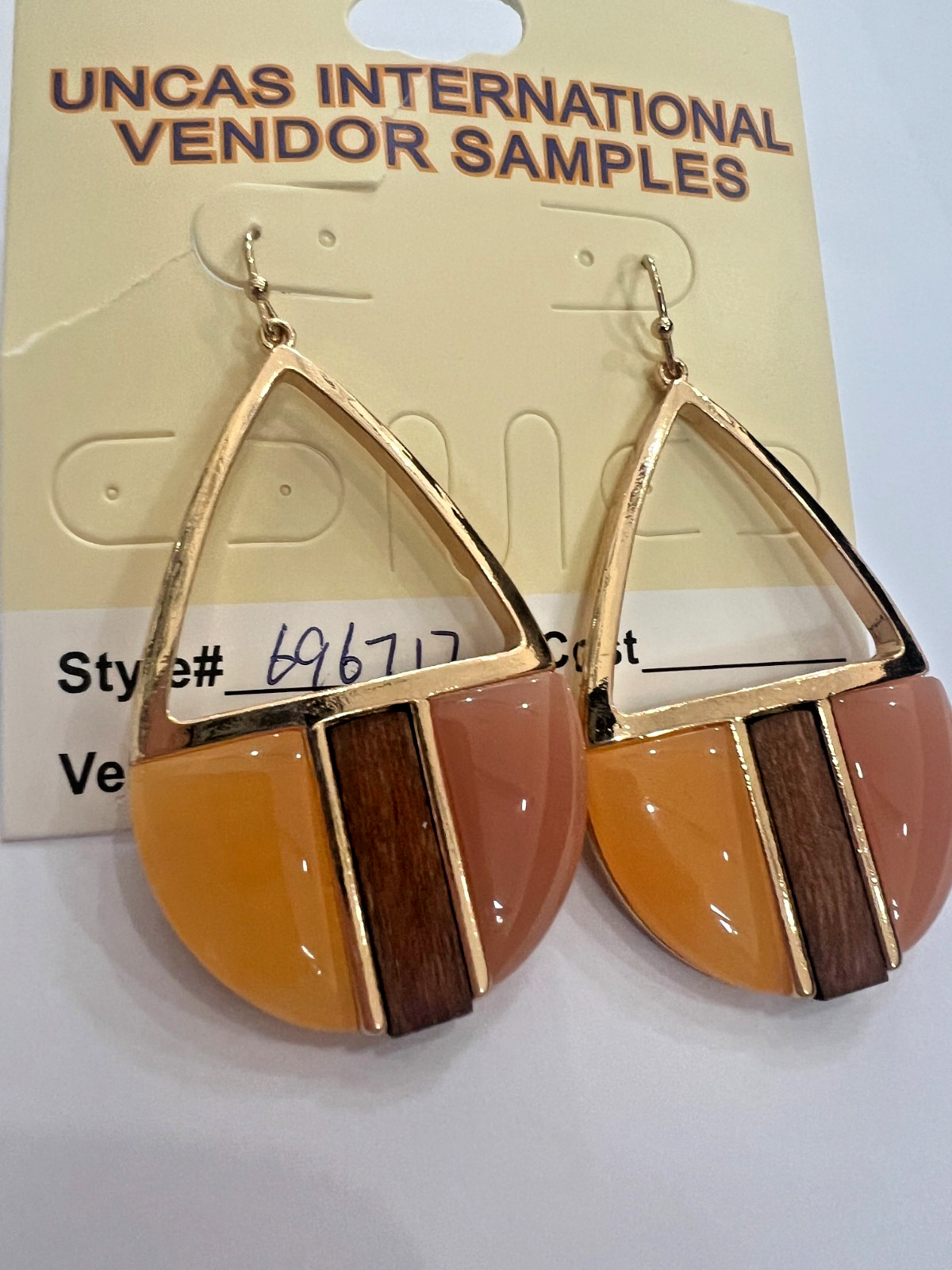 Uncas Int Gold Blush Wine Dangle Earrings Resin Wood Earth Tones Vendor Sample