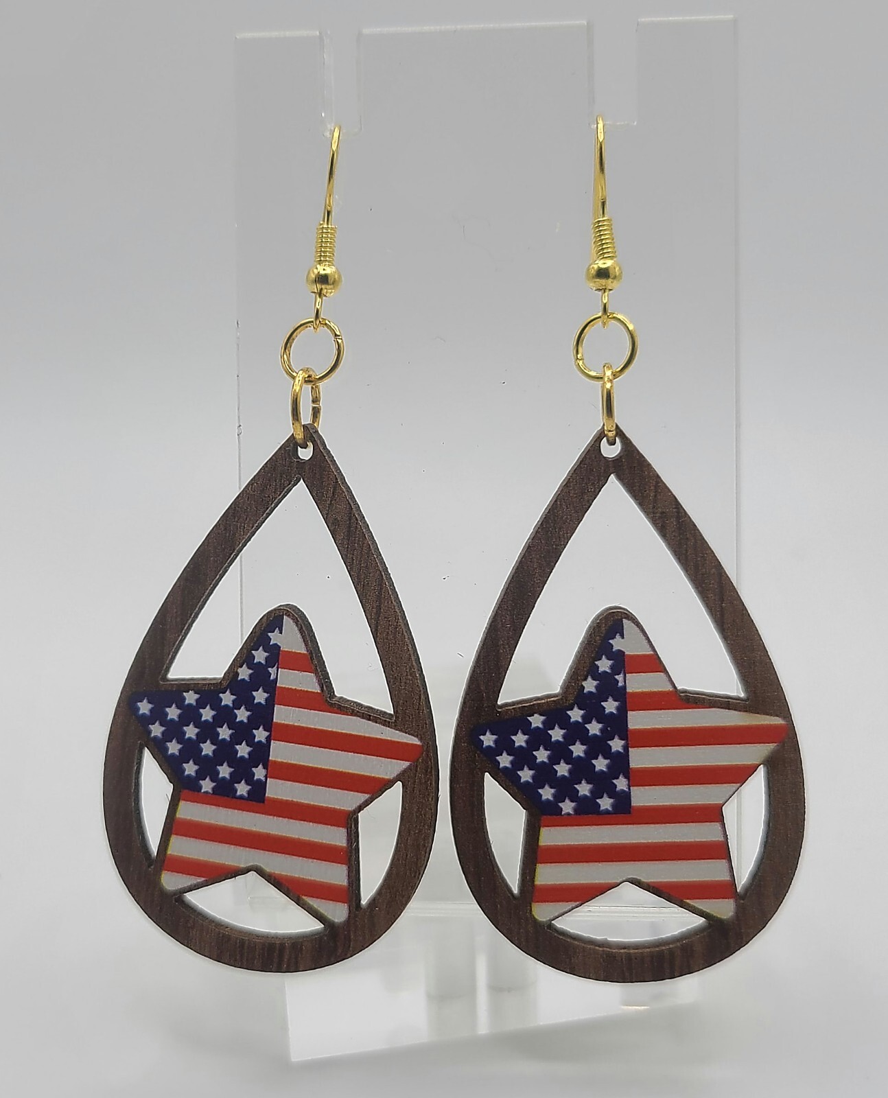 EARRINGS PATRIOTIC AMERICAN FLAG TEARDROP WOOD HOOK #235 LQQK!