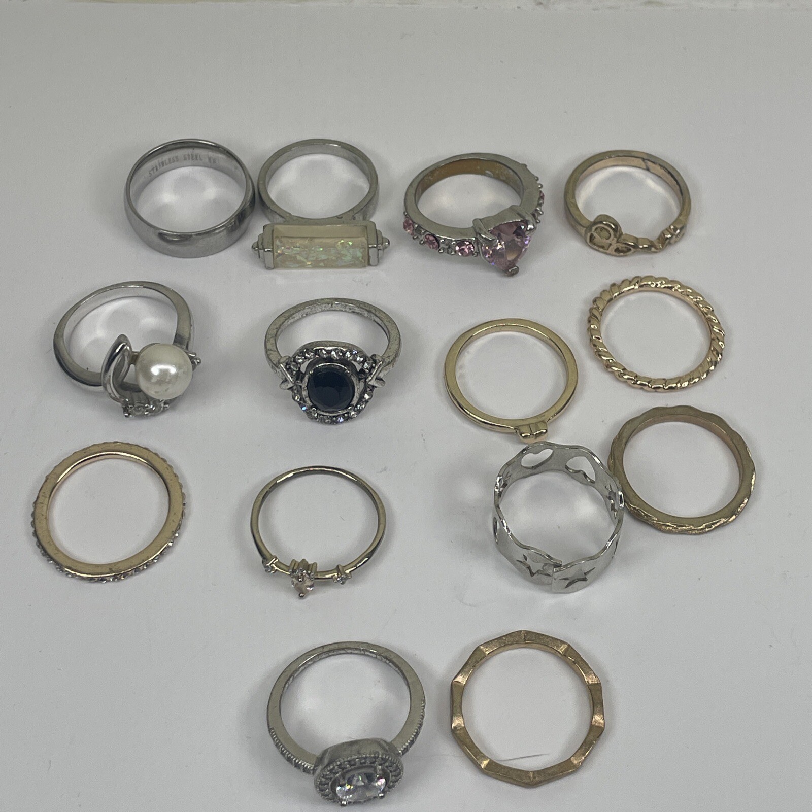 Lot 14 Rings Jewelry Mix Lot Fashion Assorted Shapes Colors All Size 5.75