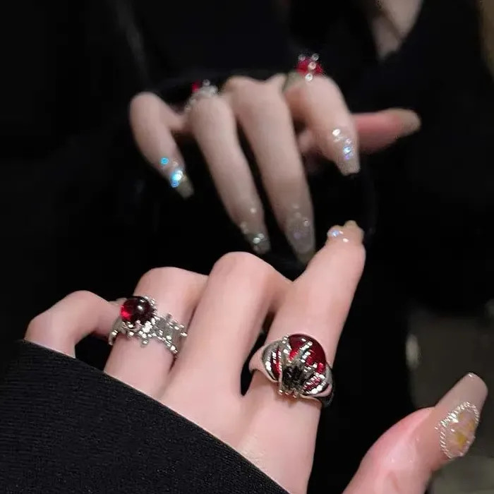 Punk Gothic Red Crystal Heart Mood Tracker Ring for Women Fashion Jewelry