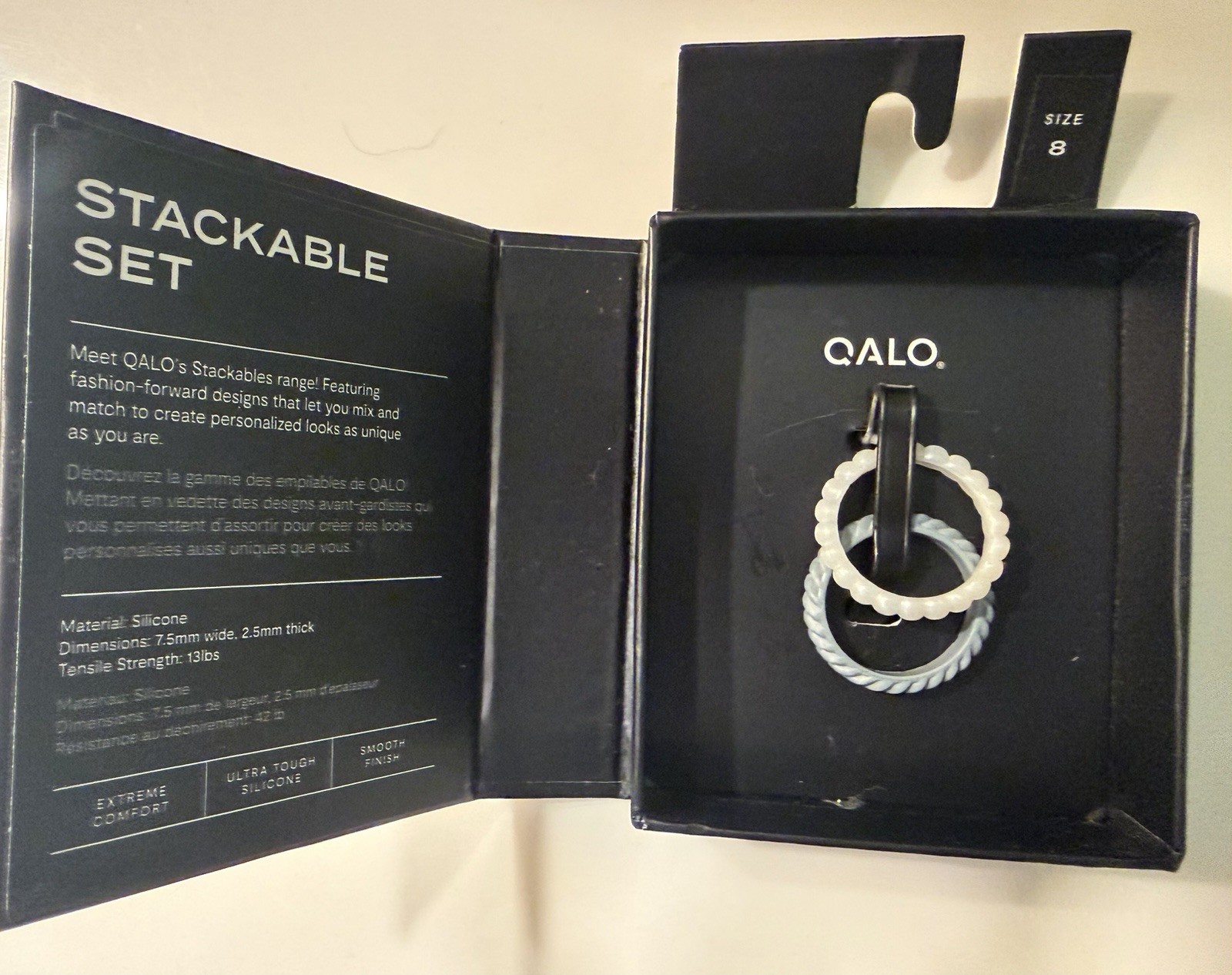 QALO Stackable Silicone Band Ring Set Gray/White Size 8 7.5mm Signed