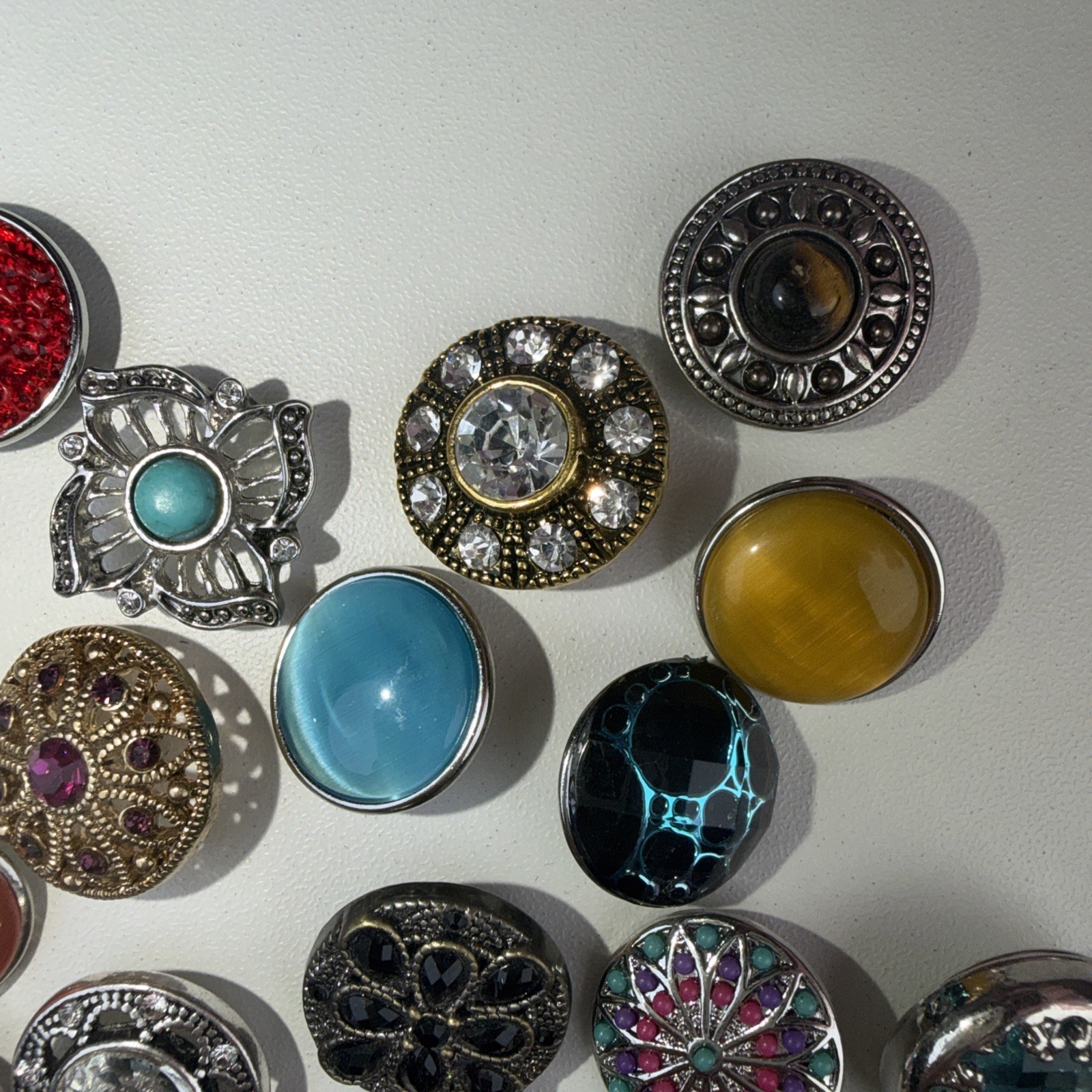 Lot 20 Snap Jewelry 18 20MM Gingersnaps Charm Ginger Snap Button