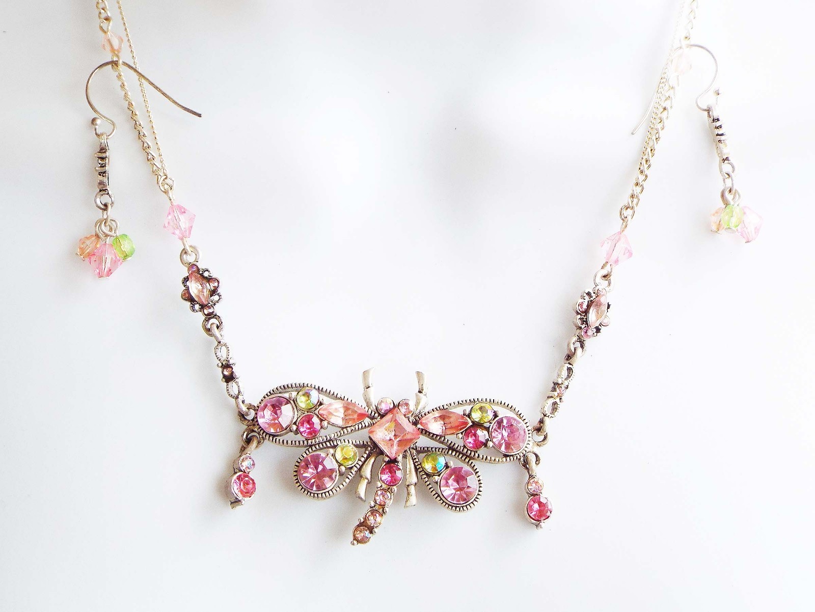 DESIGNER INSPIRED PINK GREEN MULTI CRYSTAL DRAGONFLY SILVERTONE JEWELRY SET NEW
