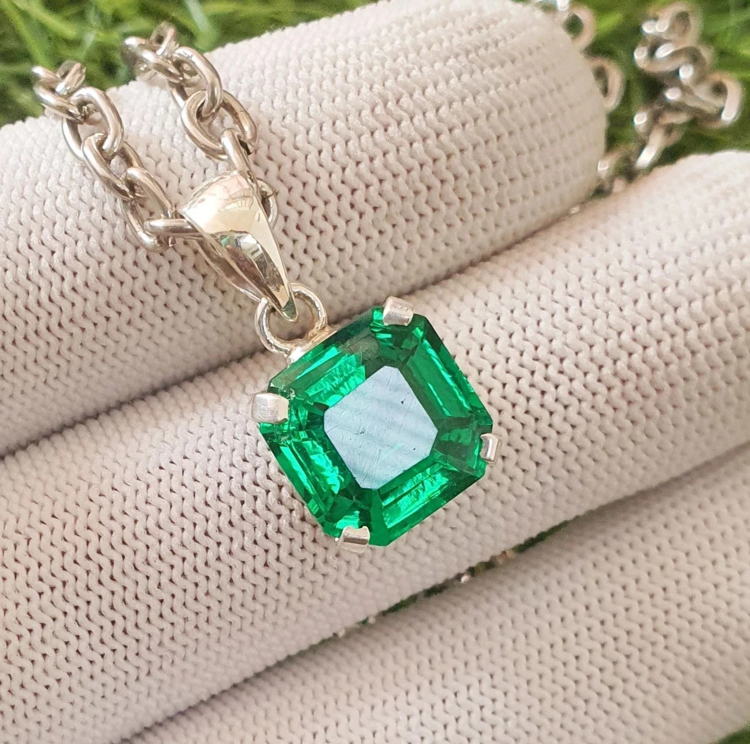 20.20 Ct Natural Emerald 925 Silver Square Pendant Gorgeous Gemstone with chain