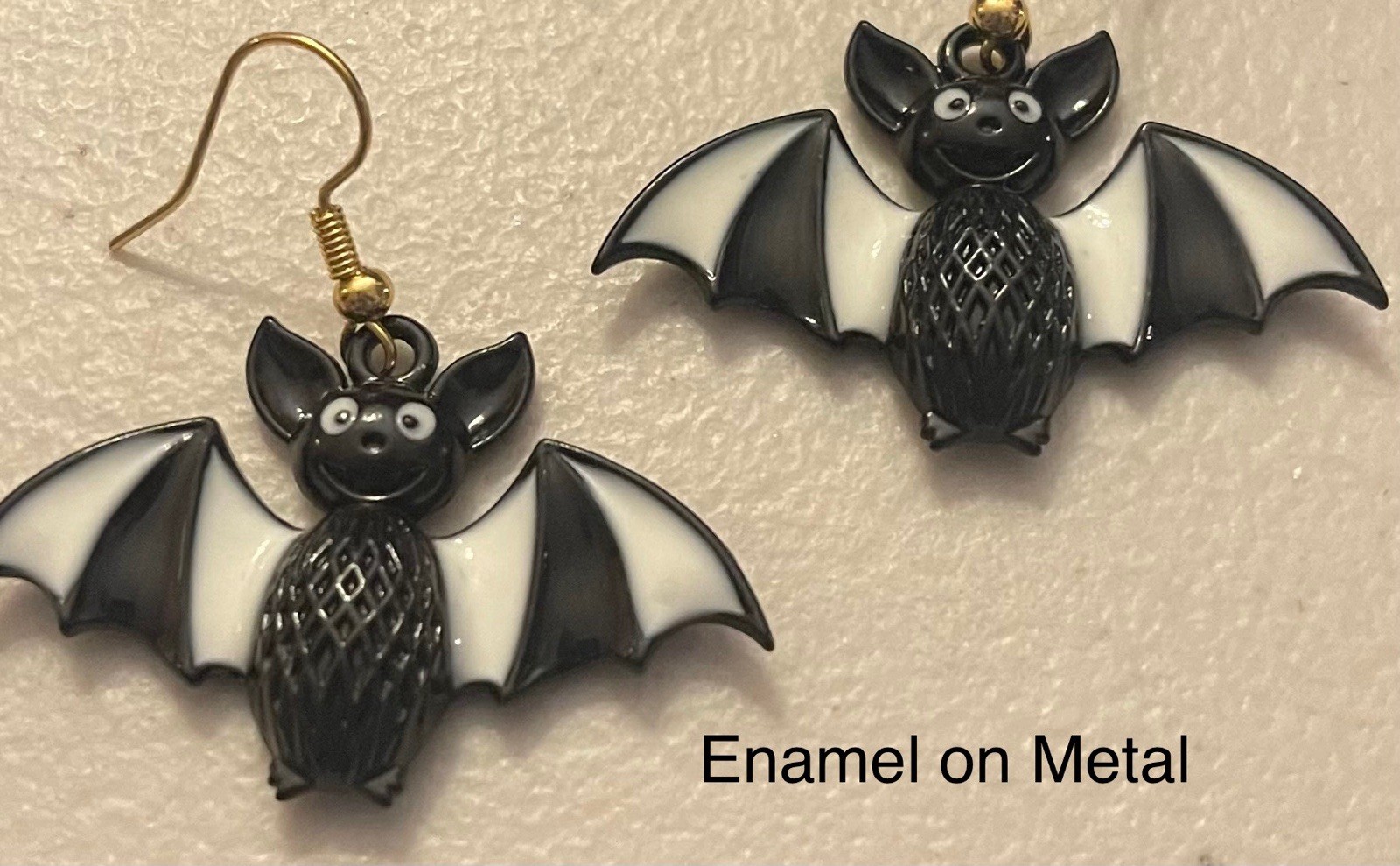 NEW BAT EARRINGS Halloween Vampire Goth French Wire Enamel Metal Painted Eye🦇