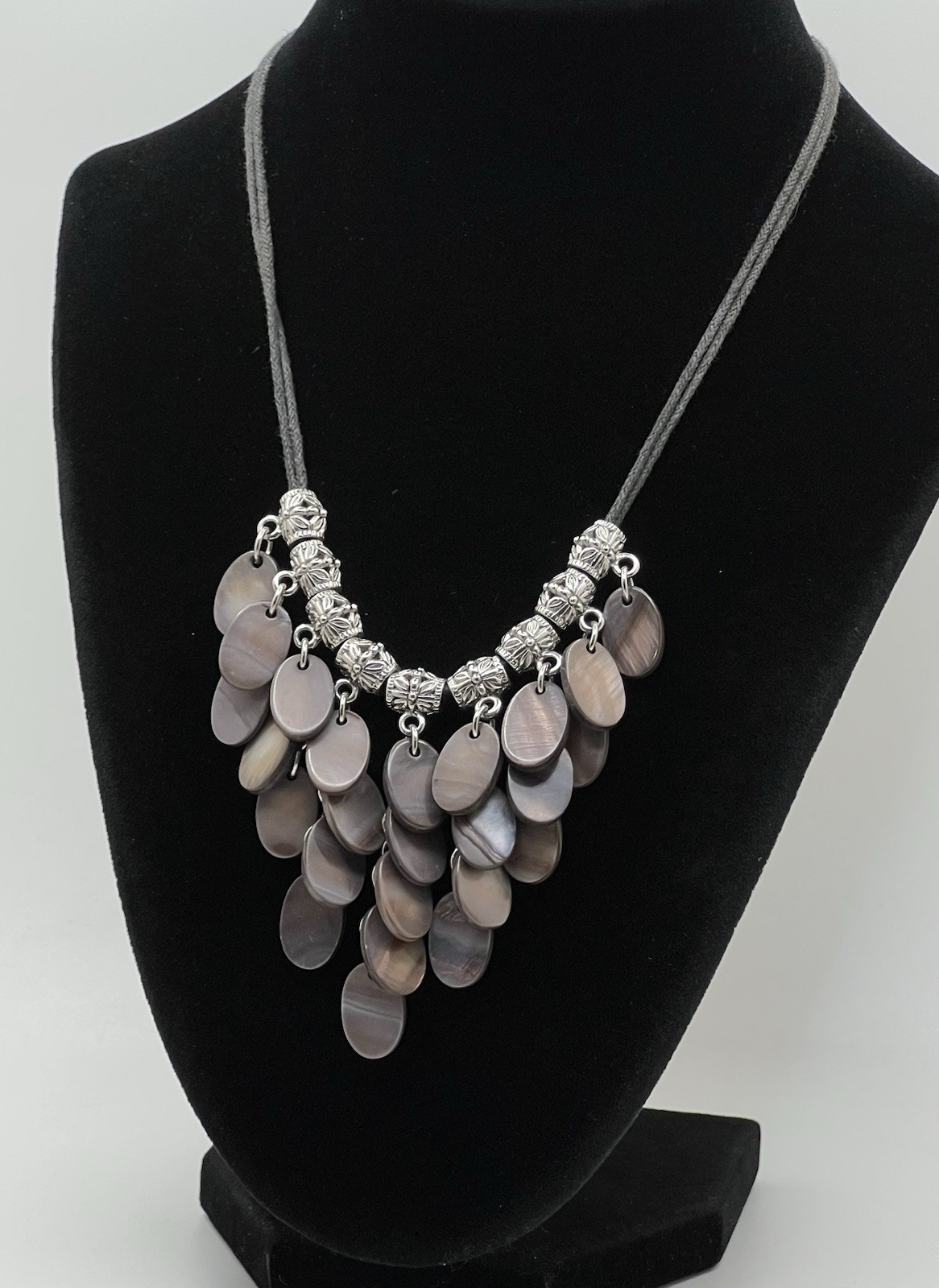 Lia Sophia “VERONA” Grayish Brown Mother-of-Pearl Necklace 15.5-18”