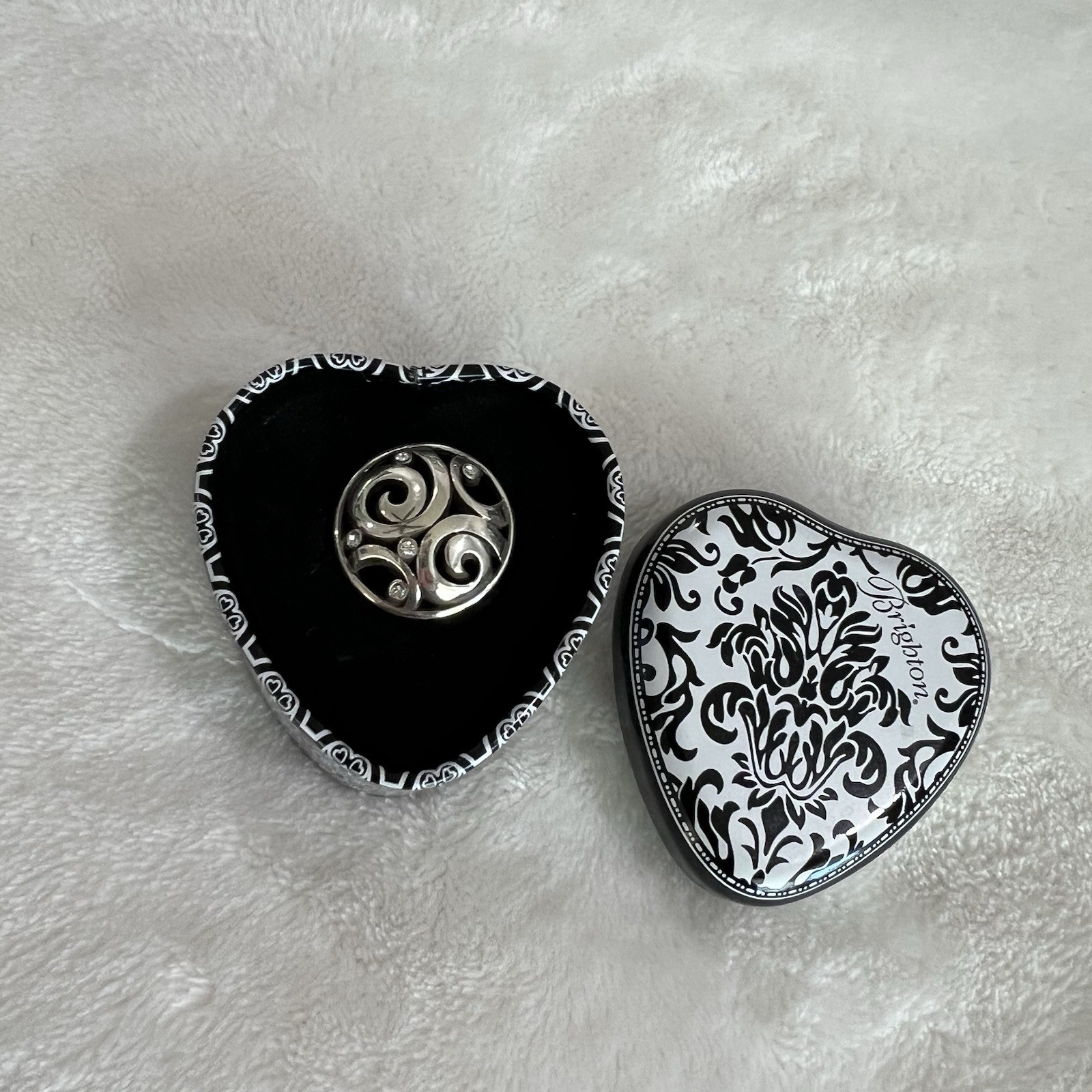 Brighton Sterling Silver Scrolled Cocktail Ring With Crystals Size 6 In Box