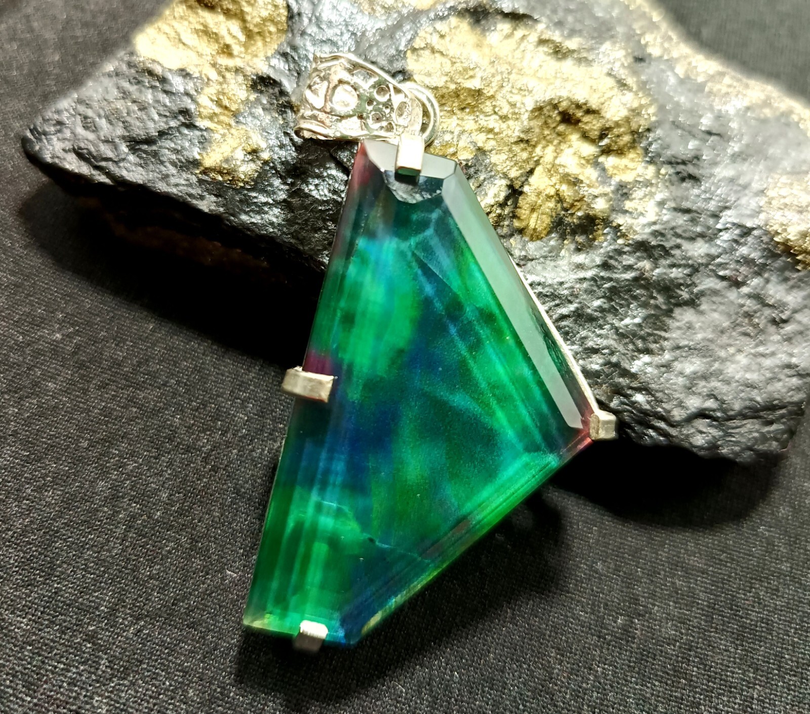 75.45 Ct Natural Ammolite 925 Solid Silver Rainbow PENDANT Certified Gemstone