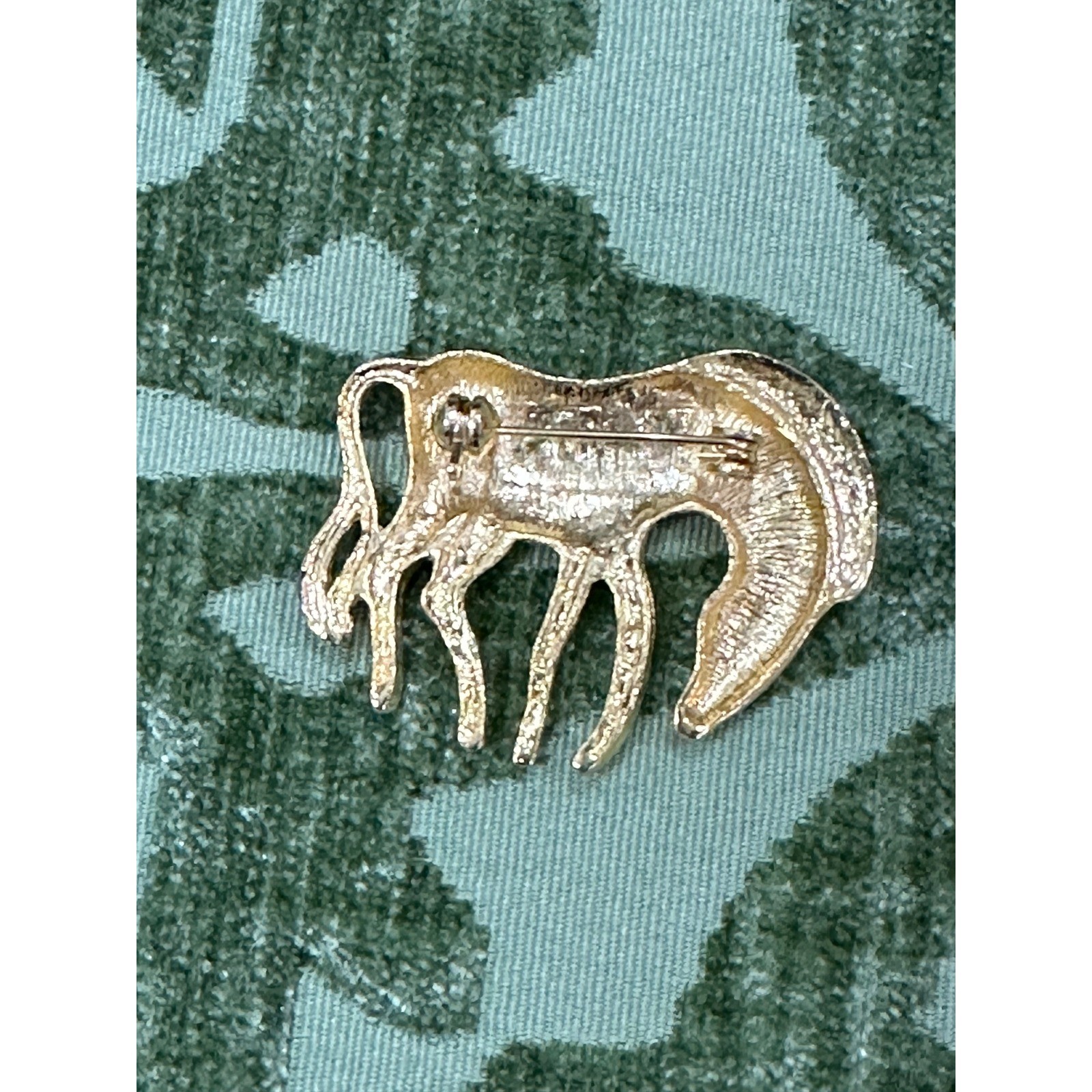 Unbranded Zebra Brooch Pin OS Gold Excellent Safari Animal Figural Jewelry