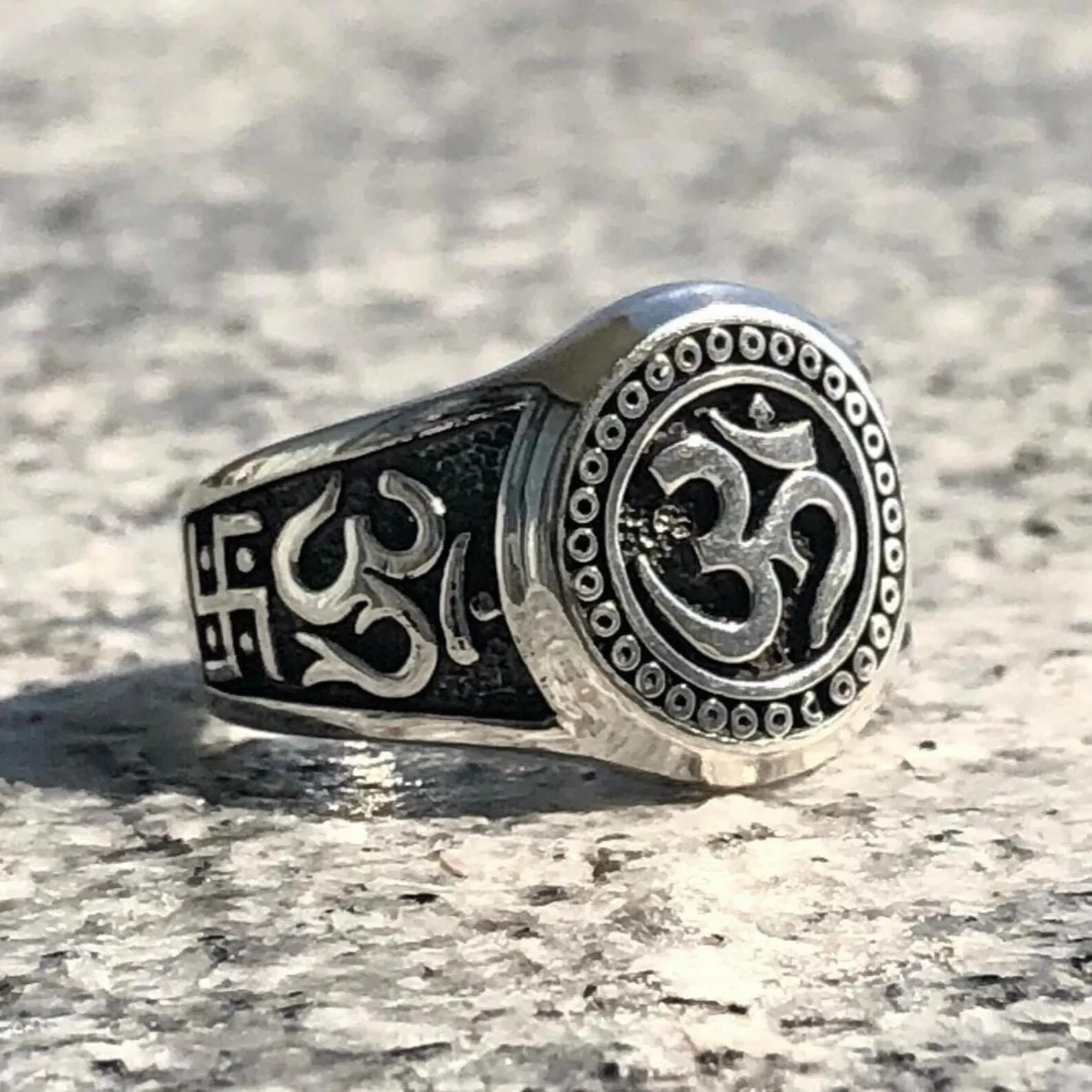 Handcrafted 925 Sterling Silver Ohm/Om Buddhism Hindi Yoga Symbol Sanskrit Ring