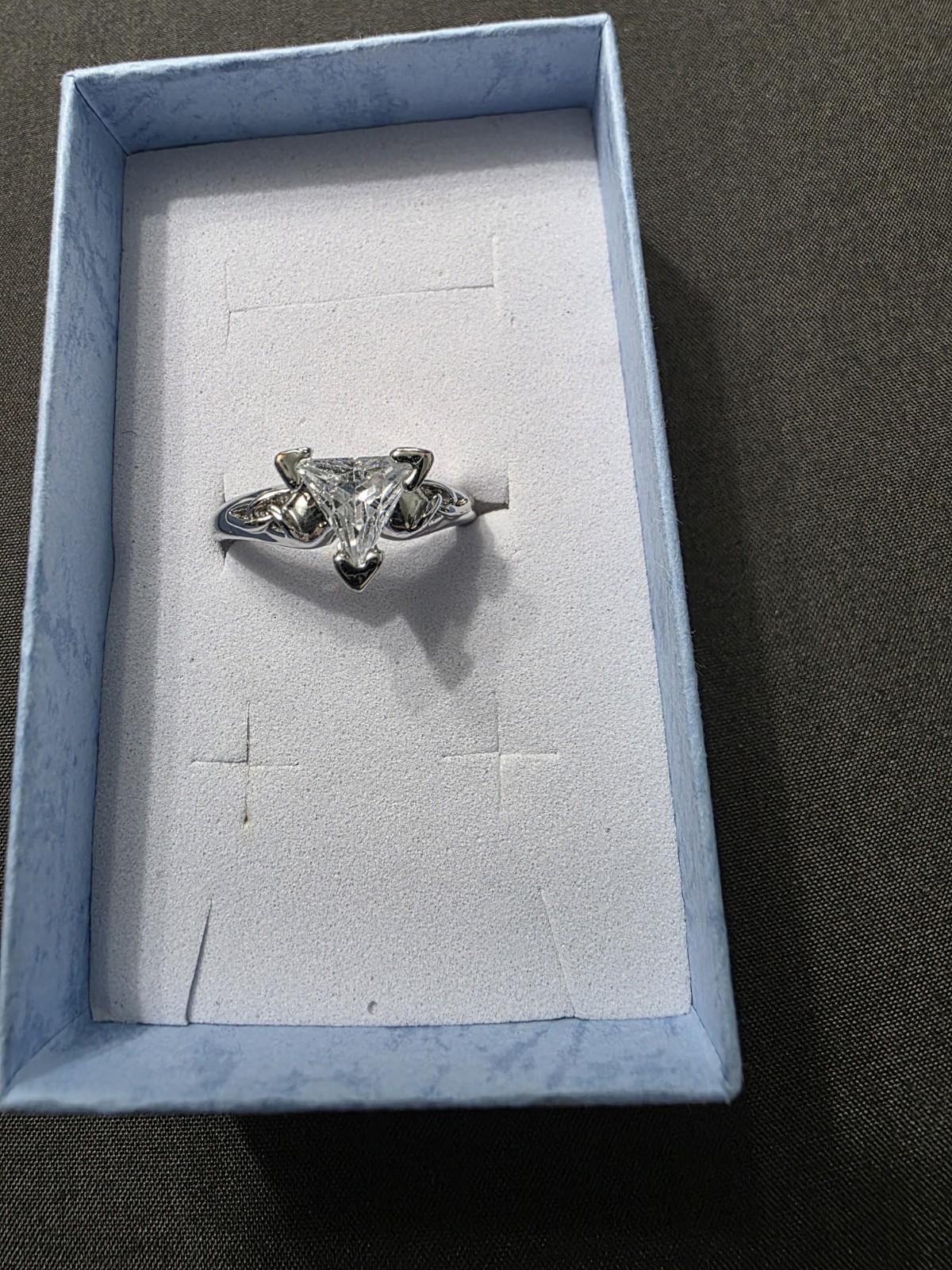 Estate – Silver Tone – Vintage Designer Ring – Triangular Cut Stone – Item 447