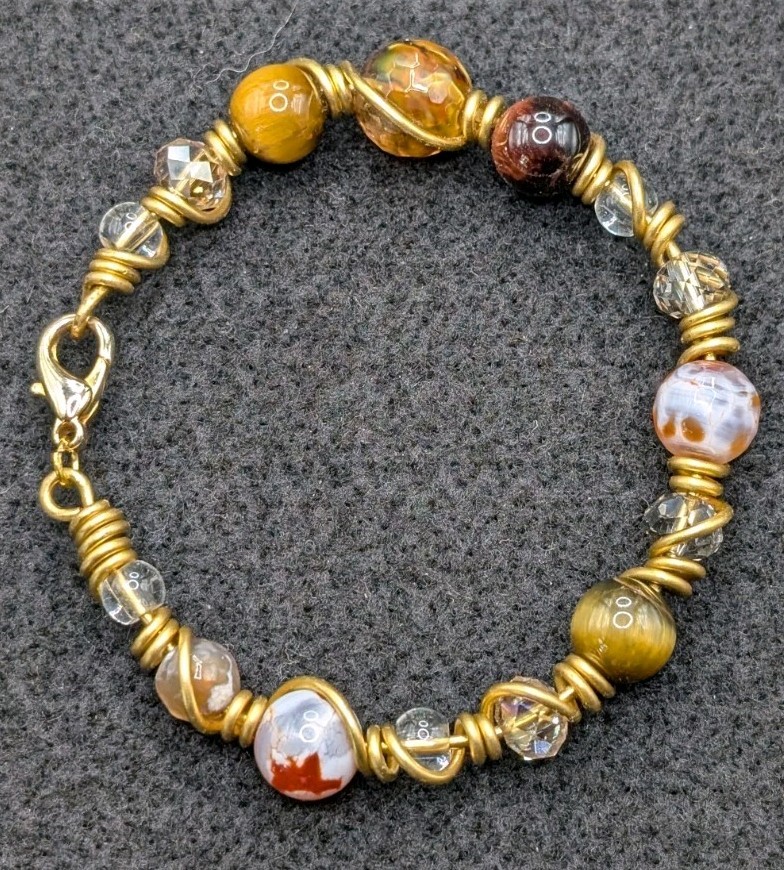 Fall Earthy Gold toned Mixed Wire Beaded Bracelet (18cm) M Wrist