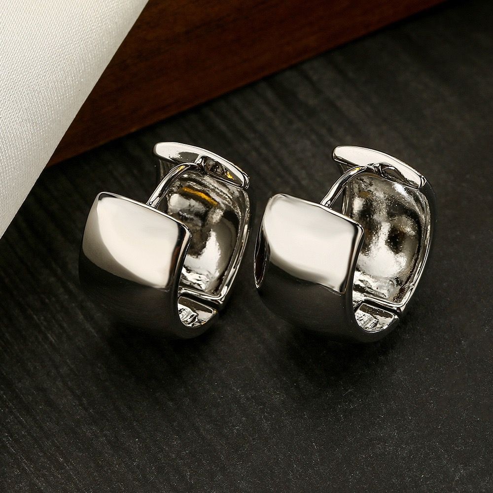 Woman Fashion 18k Gold Plated Wide Huggie Earring Stud Hoop Drop Dangle 18mm