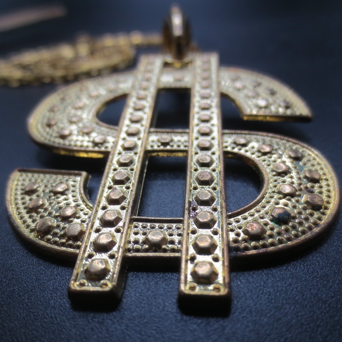 Dollar Sign Gold Tone Metal Pendant Necklace Rapper Hip Hop Bling 2.25″ Costume