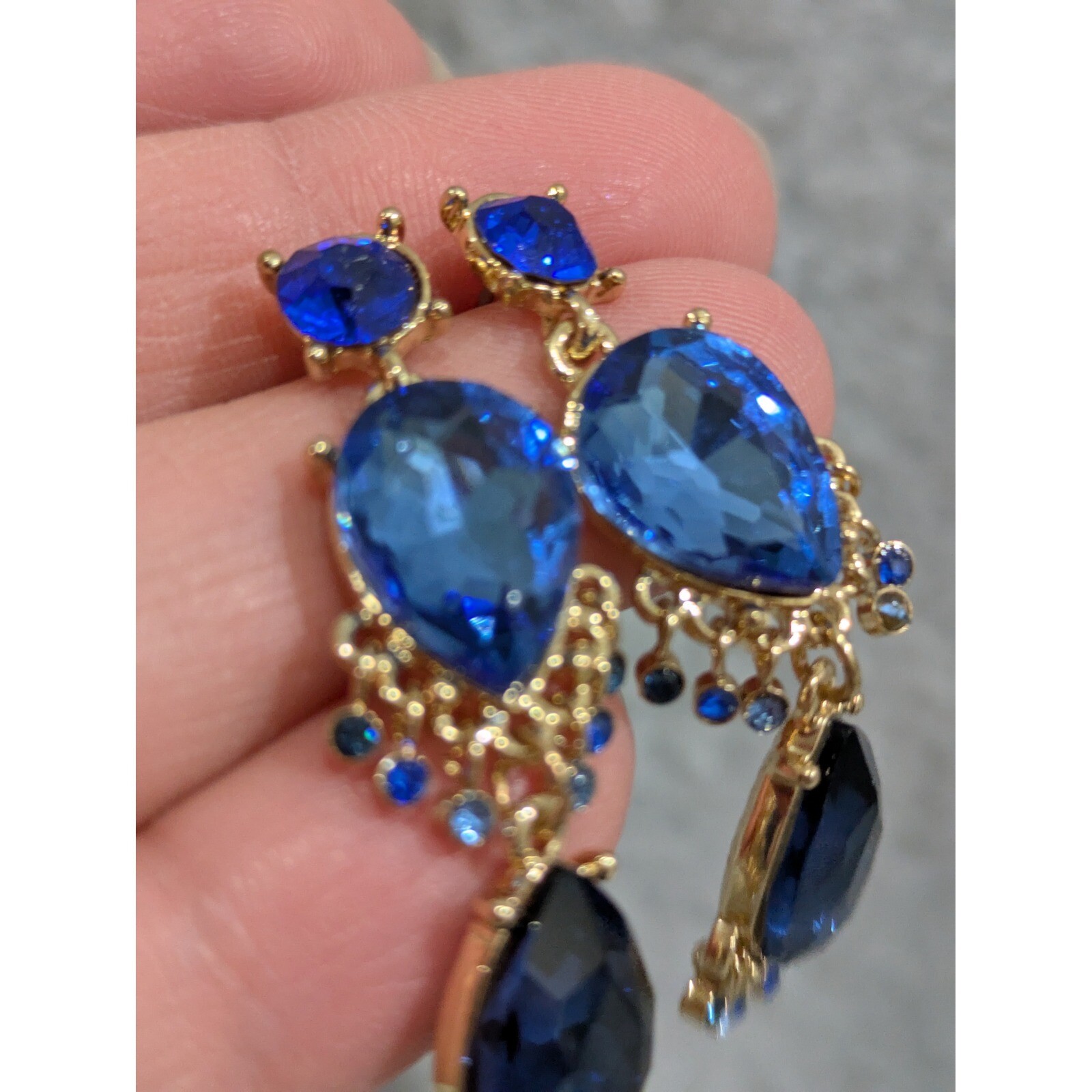 Sapphire Earring Gold Tone Faceted Classic Pretty Dangle Drop Stud Earrings