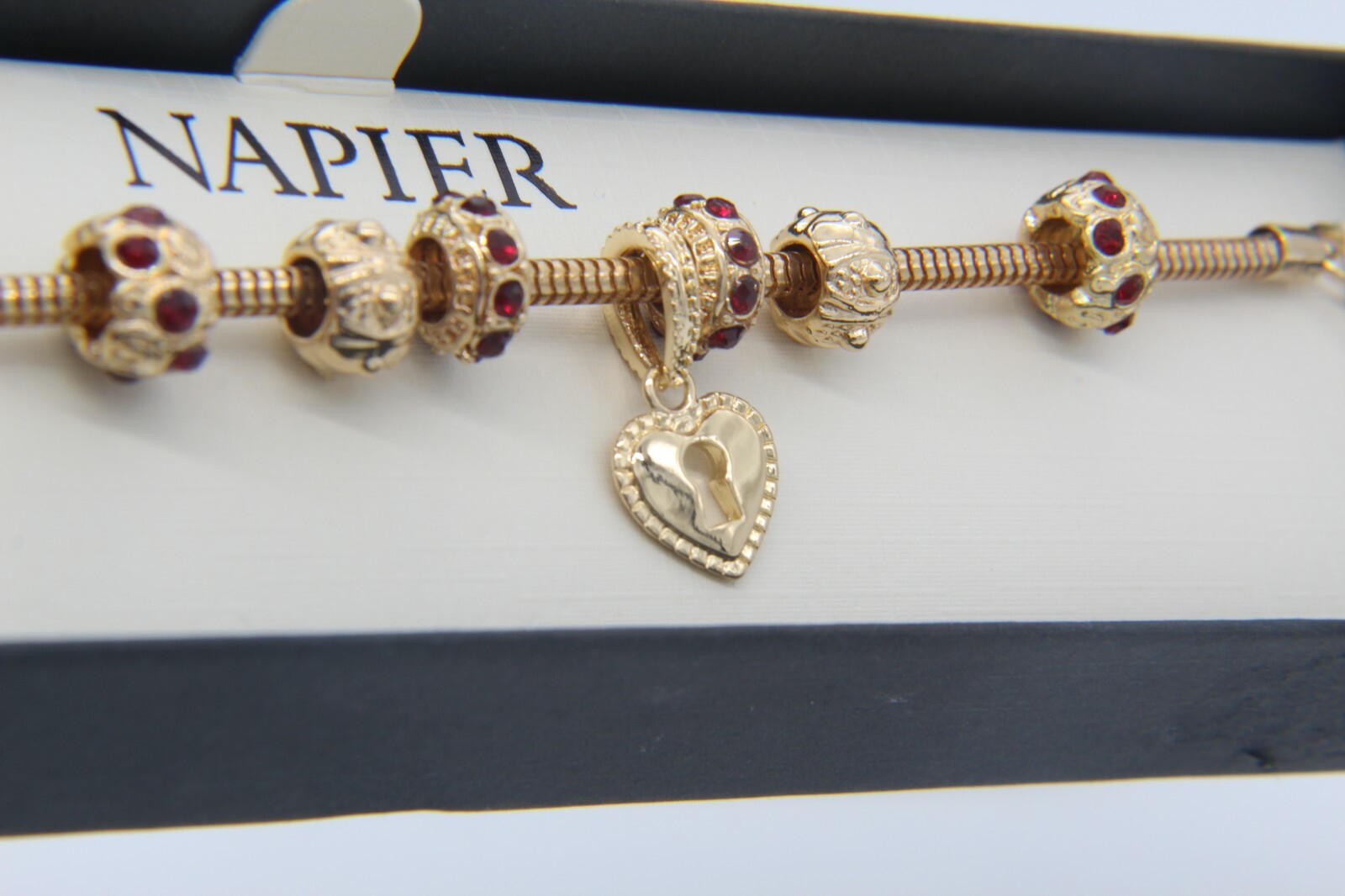 Napier Heart-Shape Lock Charm/Red Rhinestone Beads Gold-tone Box Bracelet 