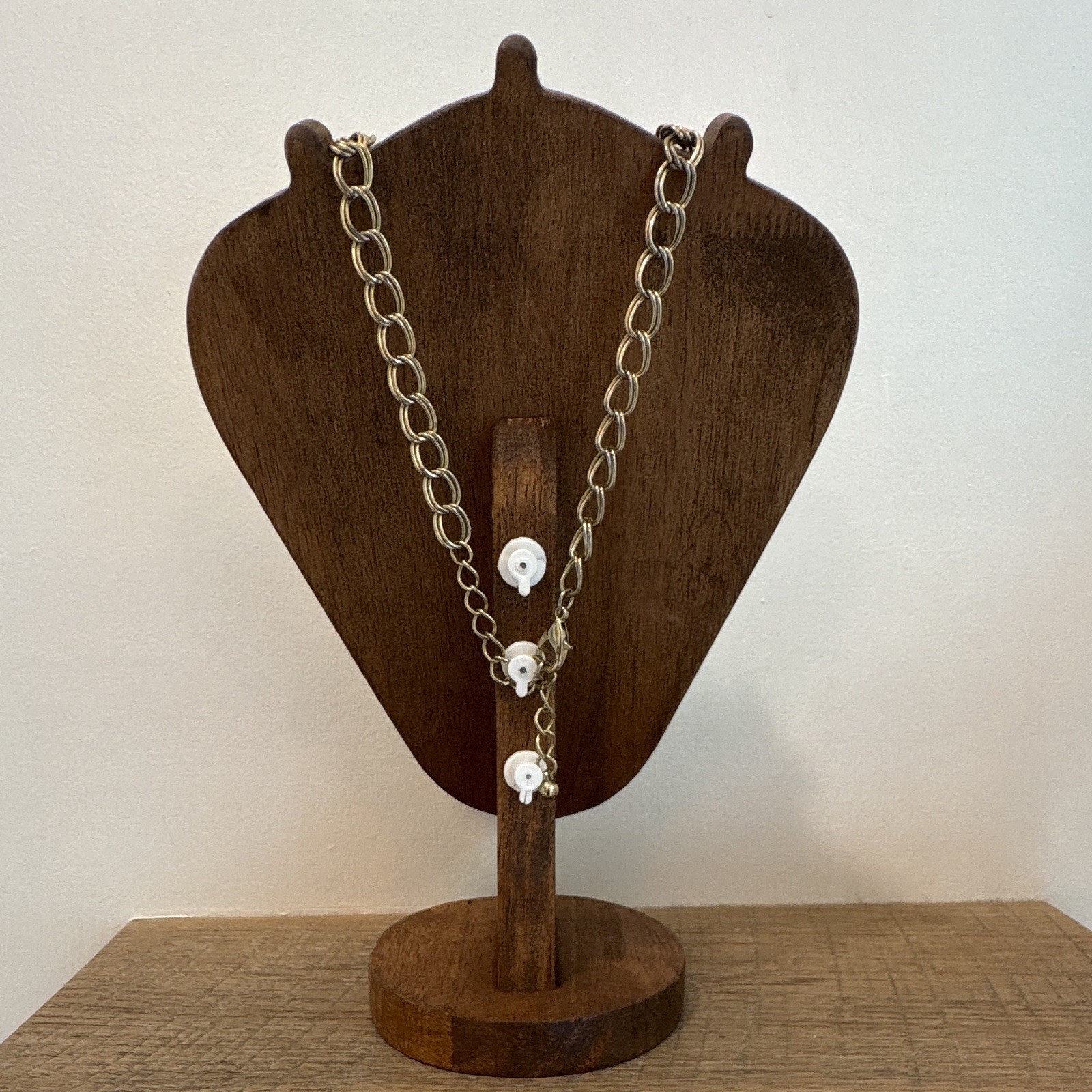 White Crystal Flower Cluster Statement Necklace Gold-Tone Cable Chain
