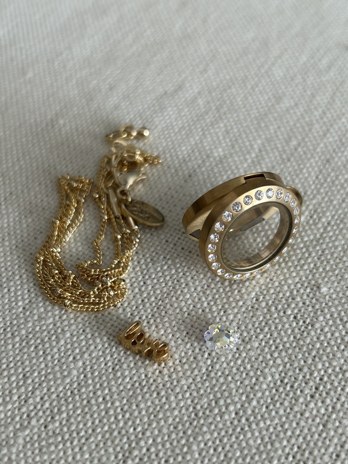 Origami Owl Gold Crystal Mini Locket w/Charms & 16-18″ Ball Station Chain “New”