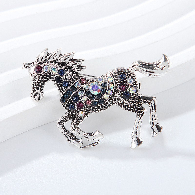 5Pcs Zodiac Horse Brooch Enamel Lapel Pin Set for Casual & Formal Occasions
