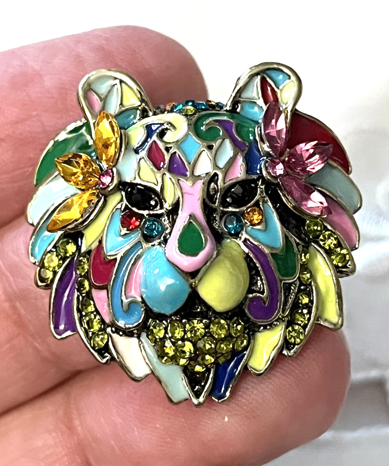 Pretty Multicoloured Petite LION’S HEAD Enamel and Diamonte Brooch – BN