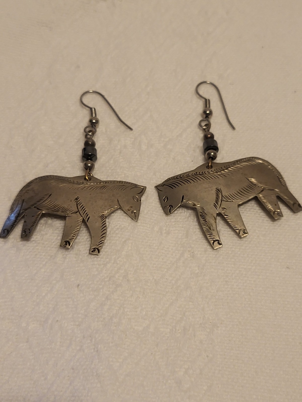 Silver Tone Horse Dangle Drop Hook Earrings Black Beads Metal No Stone