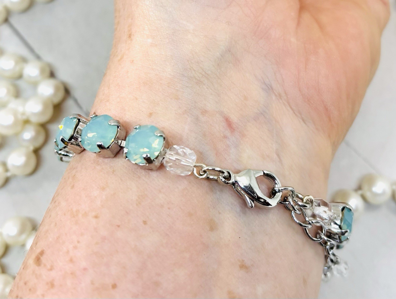 8mm Shiny Silver Plated Mint Green Pacific Opal Cup Chain Bracelet