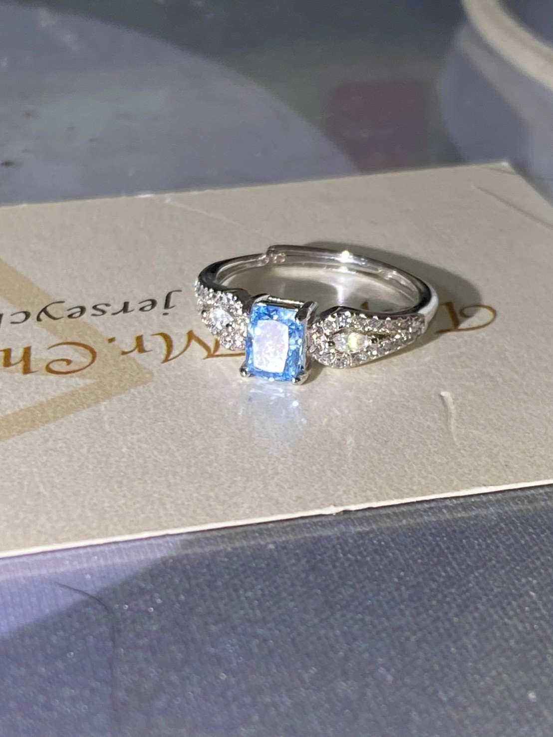 [jerseychou] Lab-Grown Diamond , 0.54ct , Fancy Vivid Blue , VVS2 , IGI