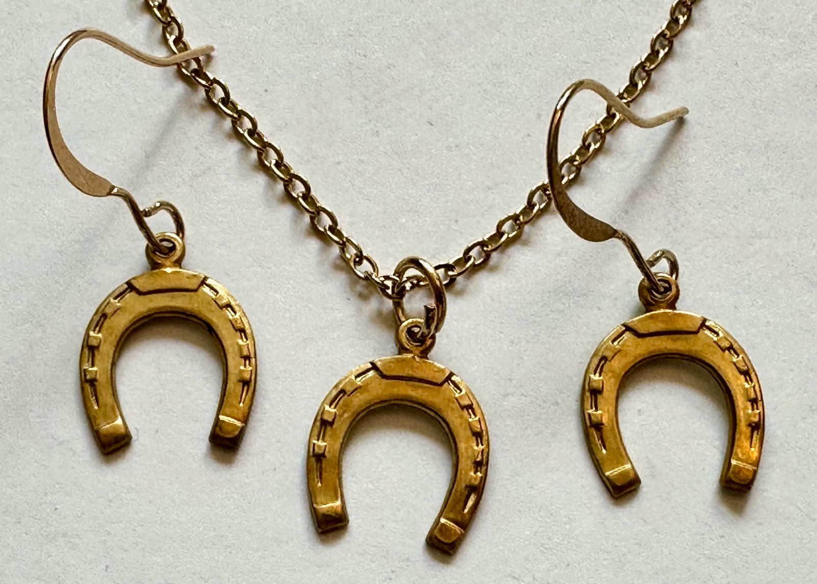 JEWELRY SET horseshoe raw brass pendant 5/8 of 1″ necklace 18″ GP & EARRINGS gp