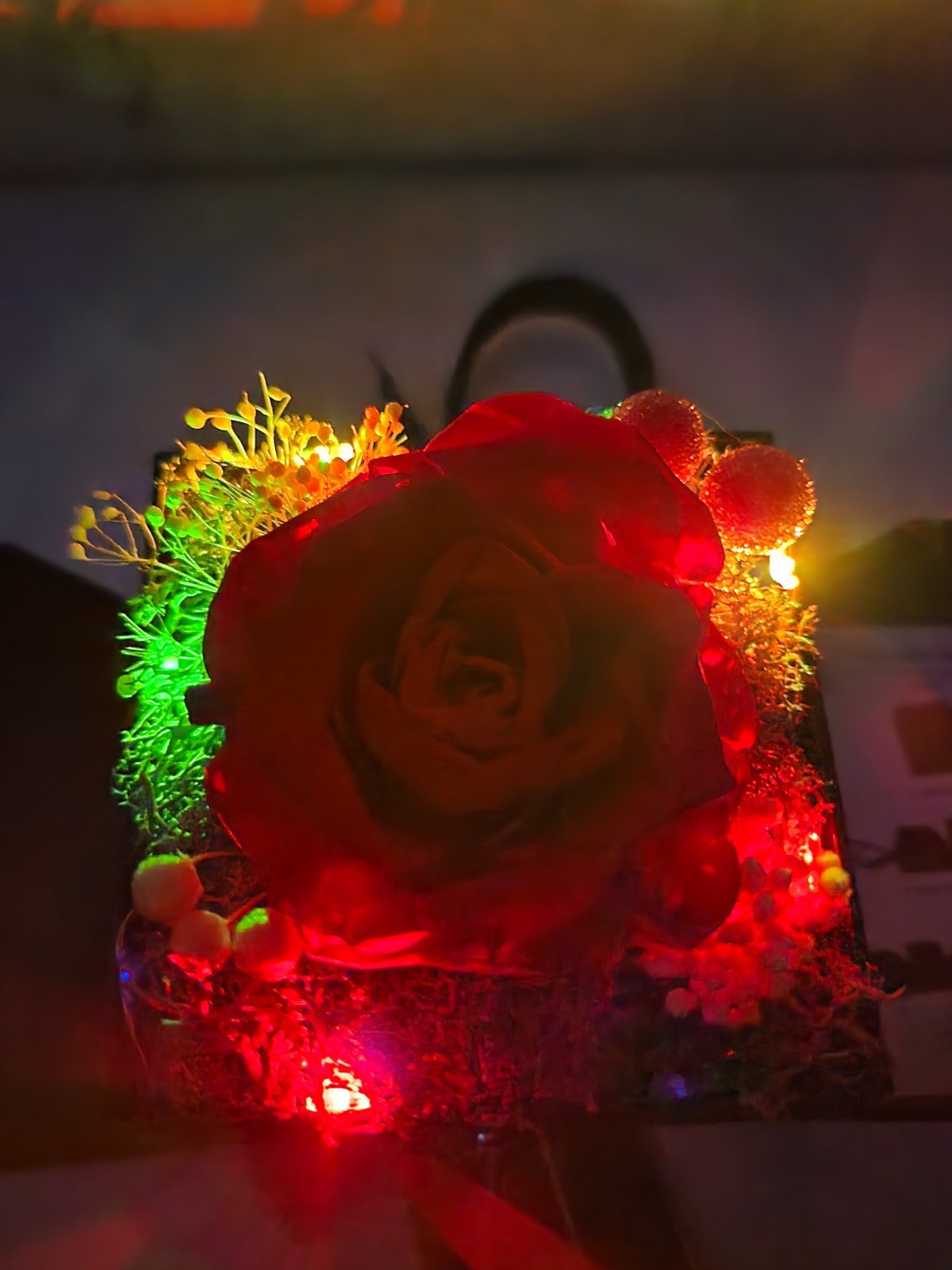 MoKasi Preserved Red Real Rose with Necklace L Auto LED Lights Perfect Gift Idea