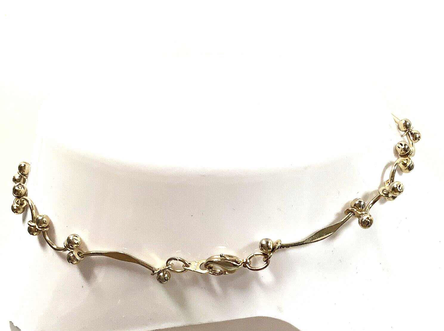 Gold Tone Curved Bar and Ball Design Anklet 9″ Made in Korea