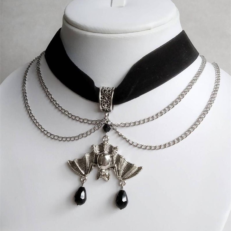 Red Velvet Bat Choker Necklace Gothic Vampire Victorian Halloween Women Gift