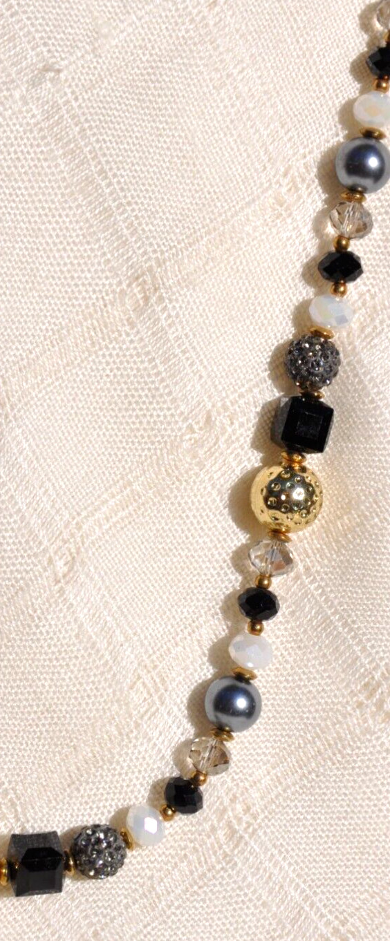 ELEGANT SAACHI BEADED NECKLACE, BLACK, WHITE, GREY, CRYSTAL GLASS, 31-34 INCHES
