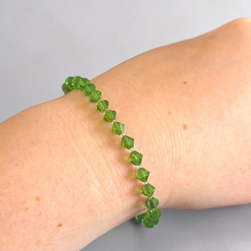 Faceted Green Glass Bead Bracelet – 18cm – Sparkling Bicone Cut Crystal Beads