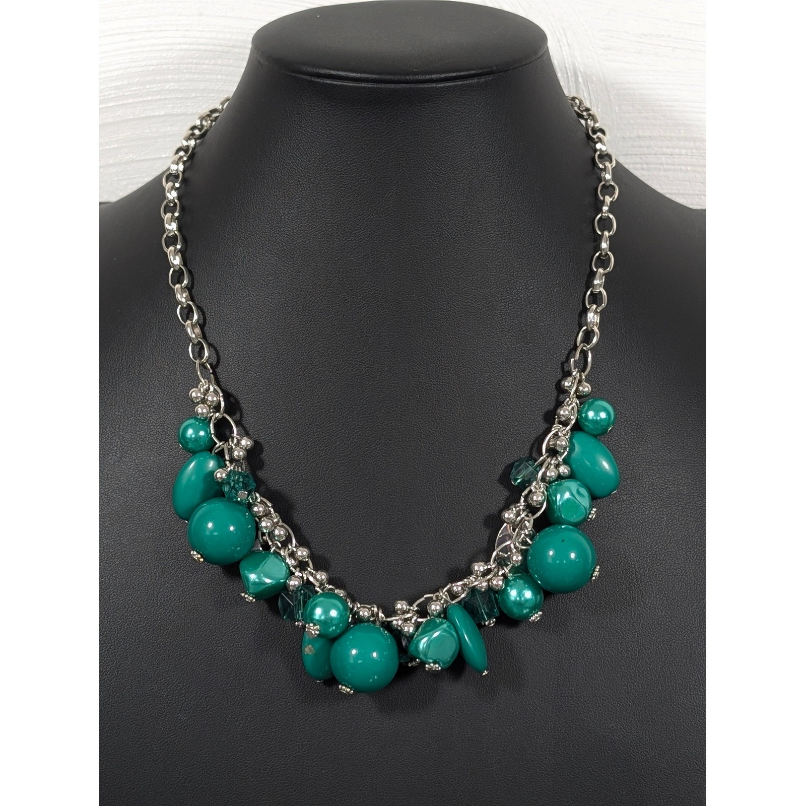 Green Beaded Statement Necklace Silver Tone Faux Pearl Cluster Charm 20″