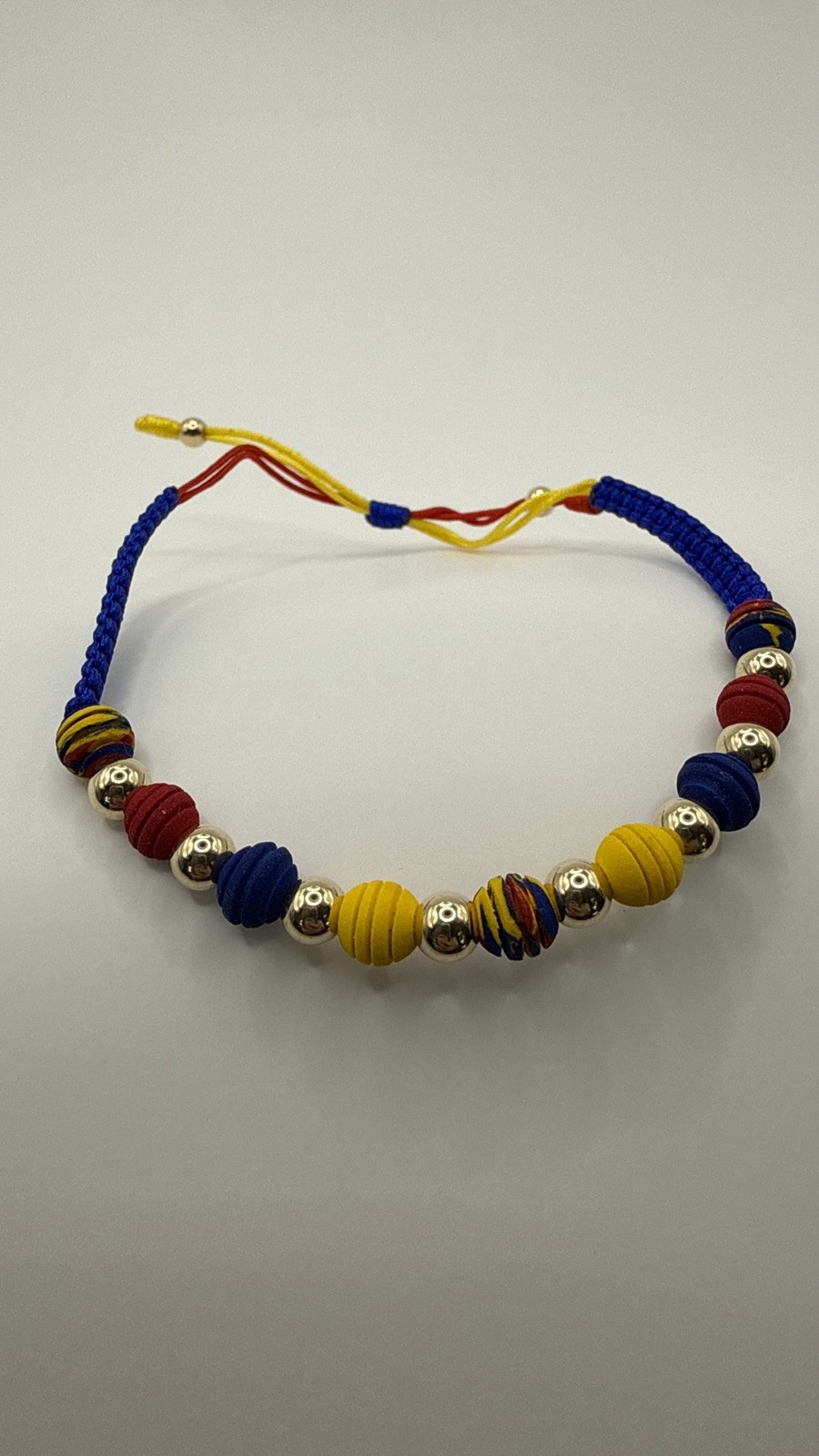 Pulsera de Balines en Oro 18K Laminado. 18K Gold Plated Colombia Bracelet.