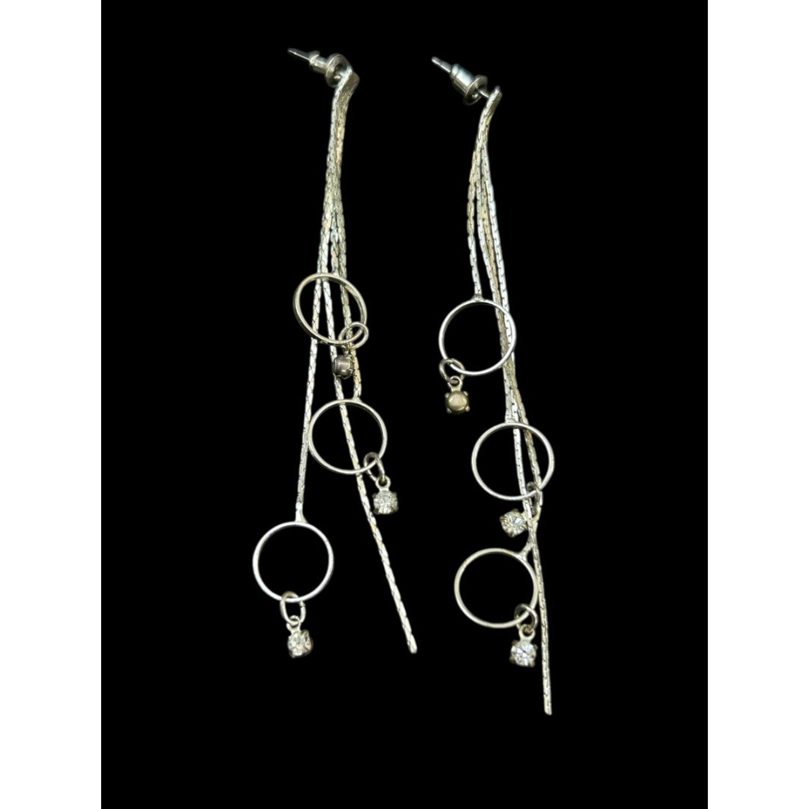 Silvertone Post Pierced Earrings Chain Circles 3.5″ Drop Dangle