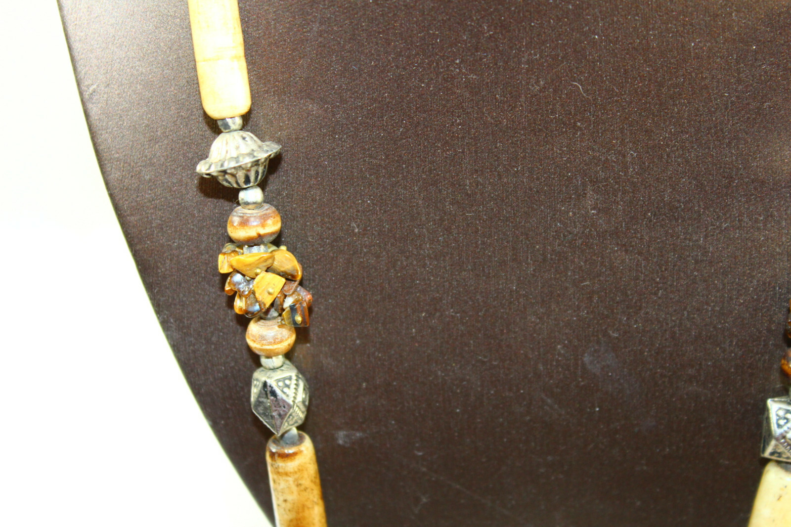 Necklace Plastic Bead Stone Brown White Silver Gold 25″