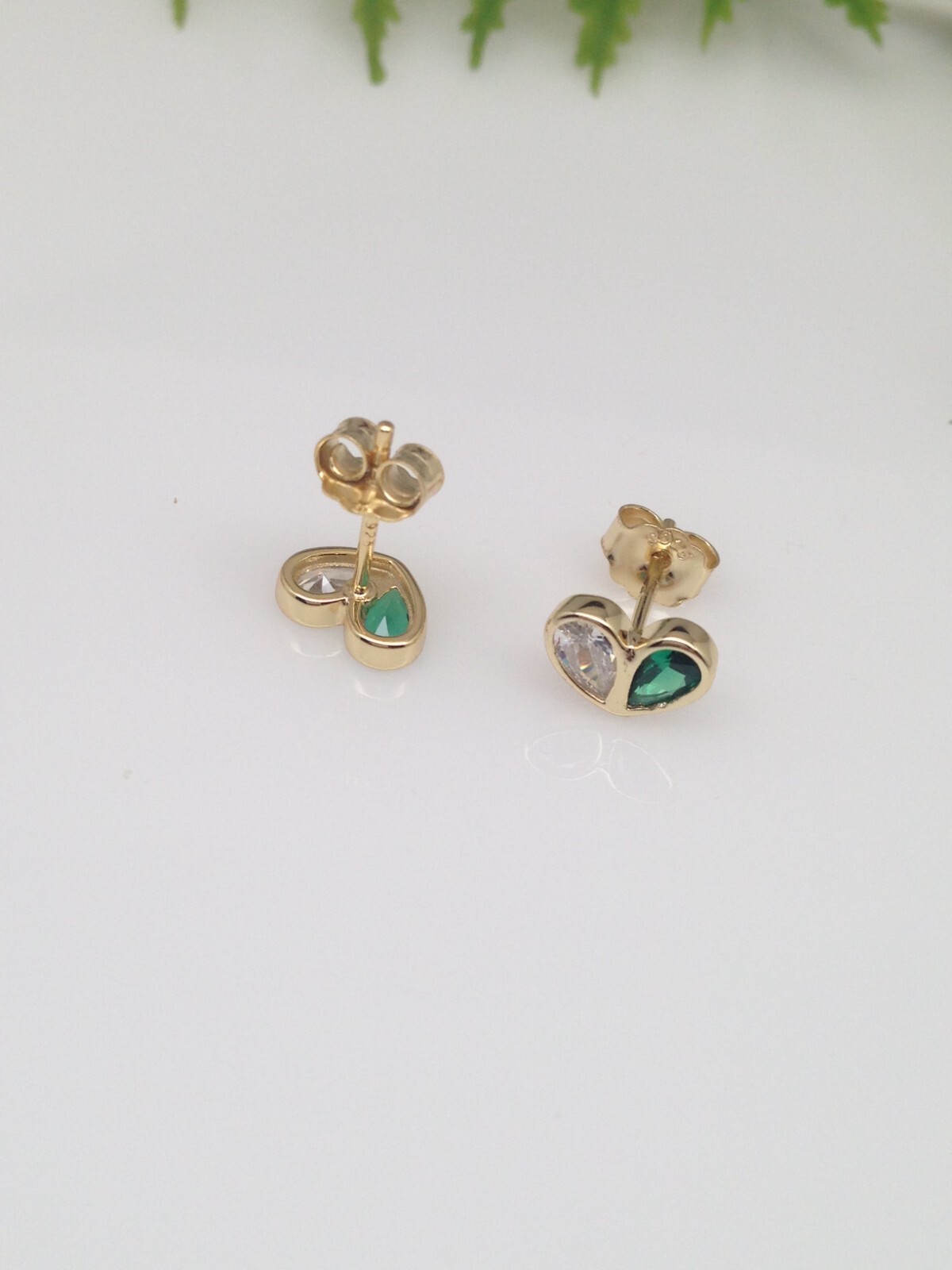 925 Sterling Silver Green White CZ Heart Stud Earrings Women Girls 7.8mm Tiny