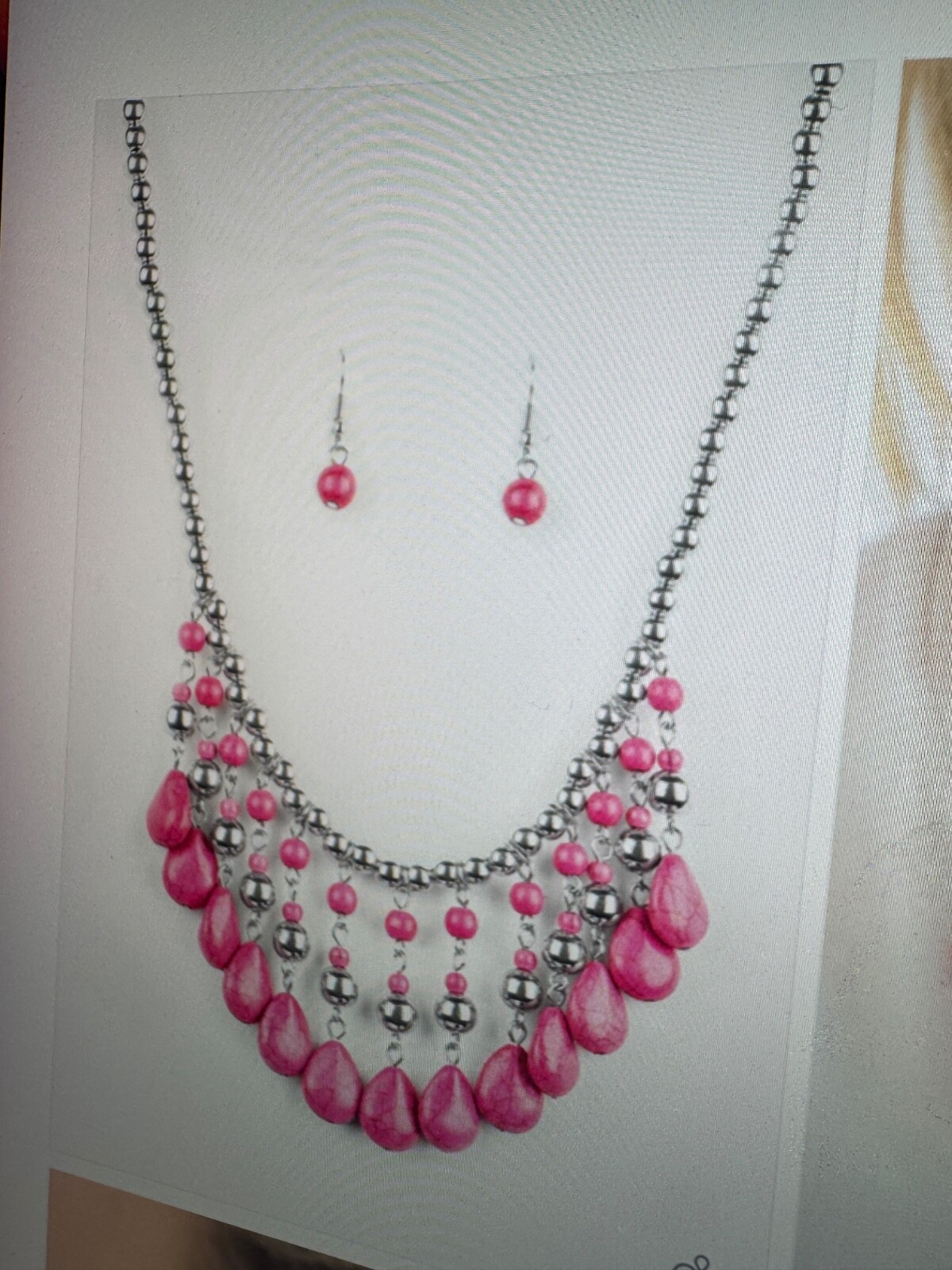 Rural Revival Pink Necklace/Earrings Paparazzi New Fun Fashion Casual Jewelry