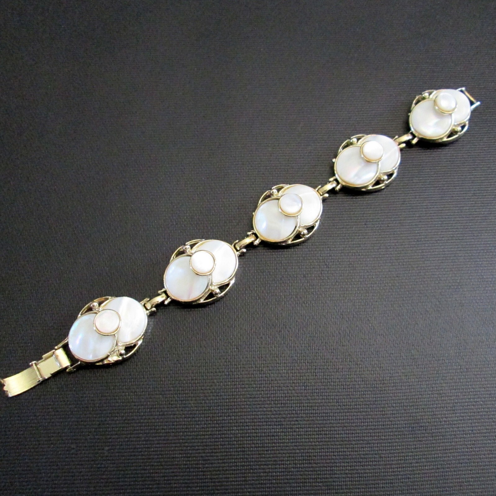 Vintage Goldtone Bracelet Faux Abalone Shell Layered Iridescent Circles