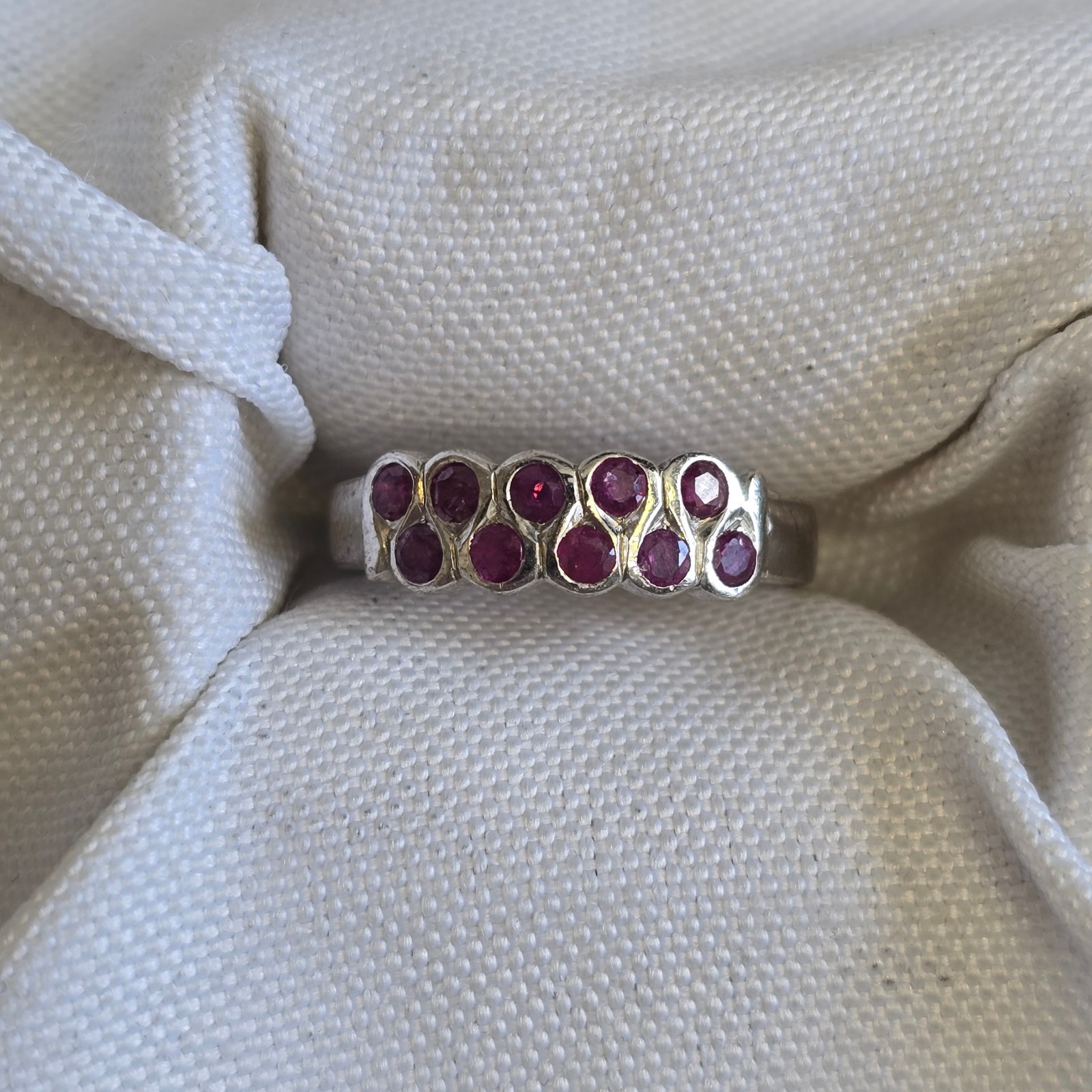 Sterling Silver Ring 2.9g Fine Jewelry Size 6.5 Ruby Color *READ*