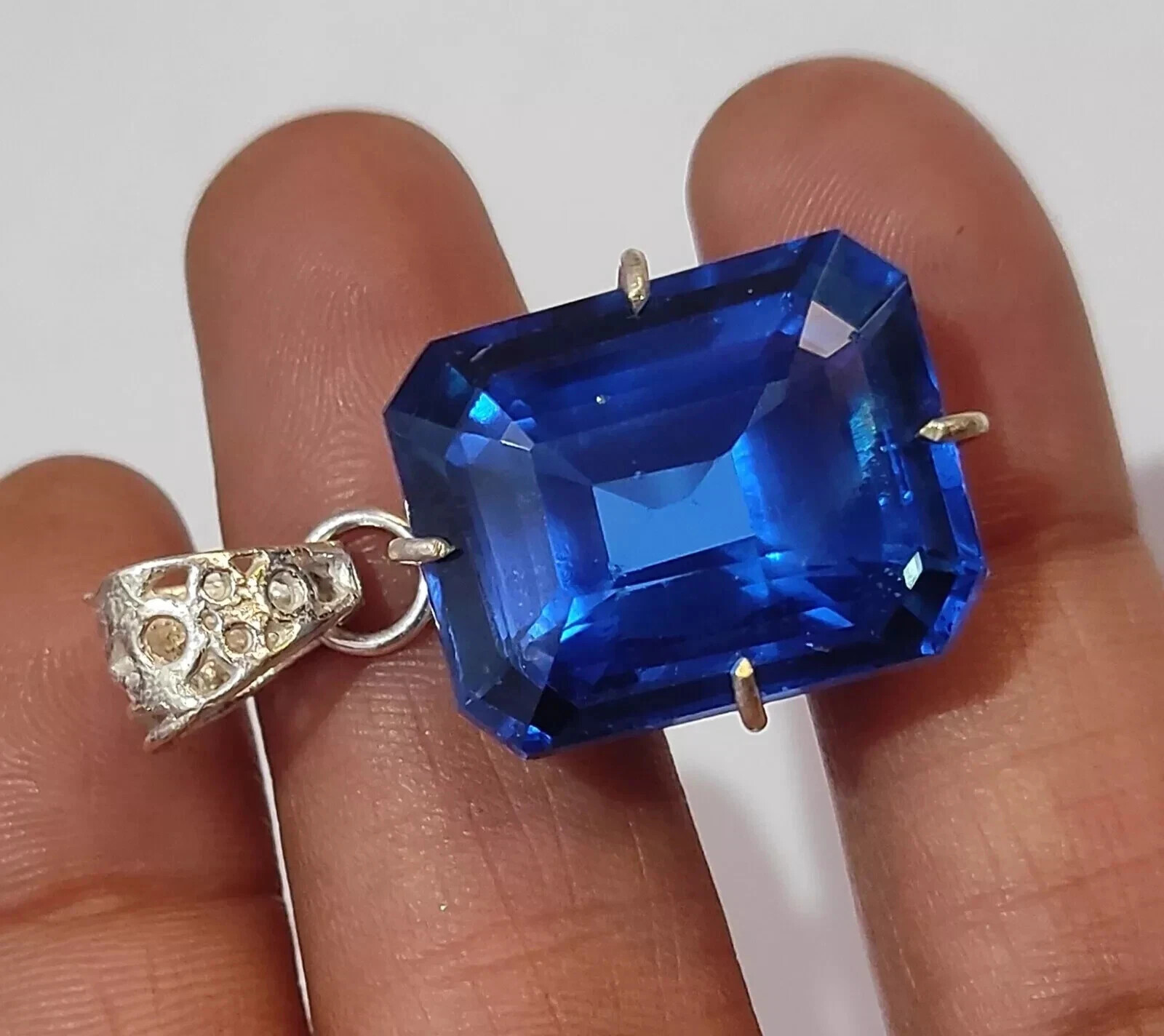 Natural 35 Ct Blue Sapphire Certified Emerald in Silver Loose Pendant Gems