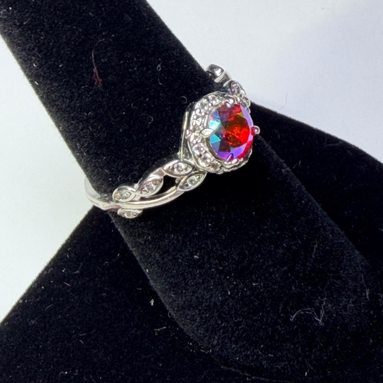 Fragrant Jewels Aurora Borealis Mystic Rainbow Vine Halo Ring Silver Tone Size 8