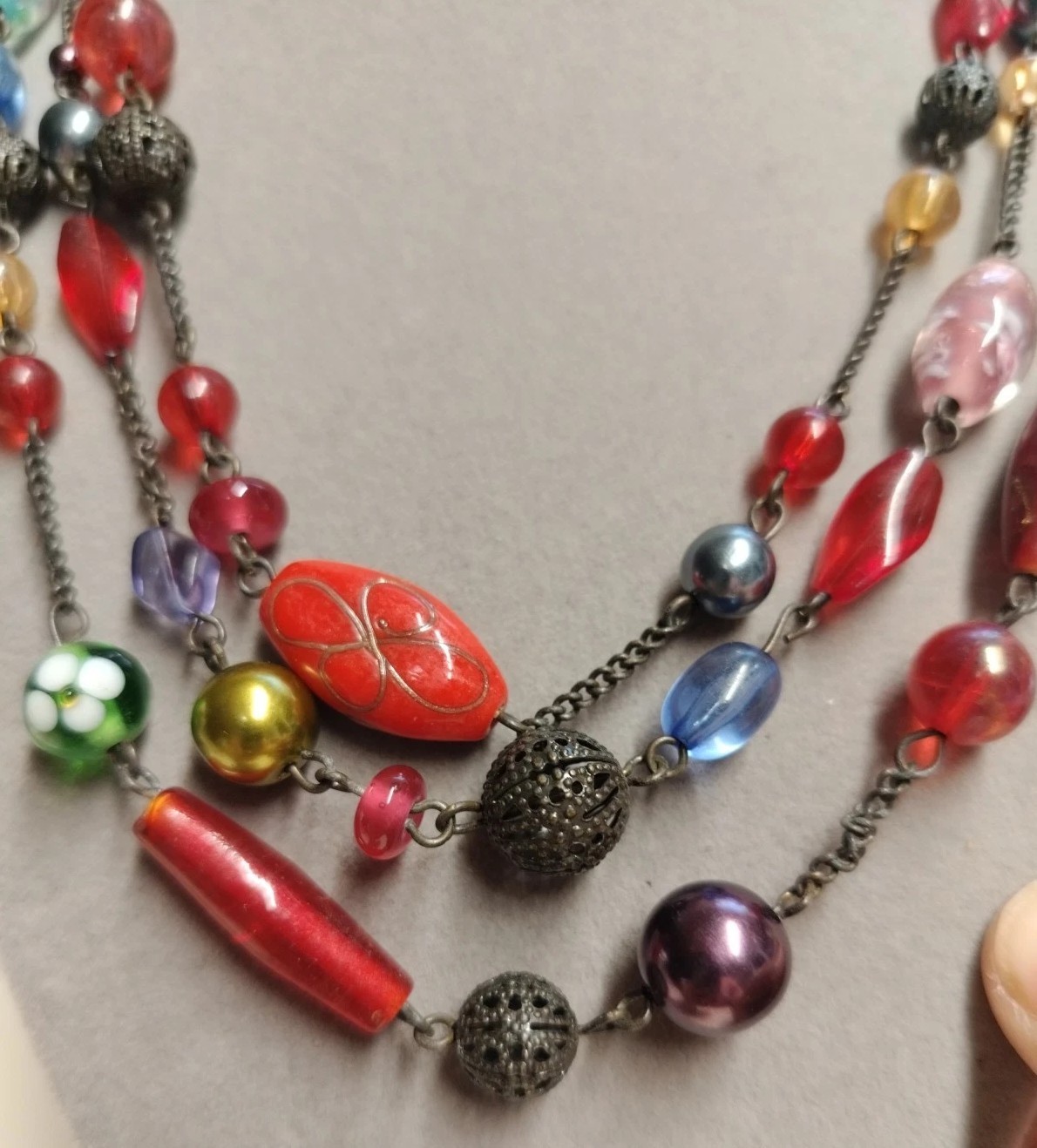 AVON SP Colorful 3 Strand Glass/Acrylic/Metal Beaded Necklace Bronze Tone Flower
