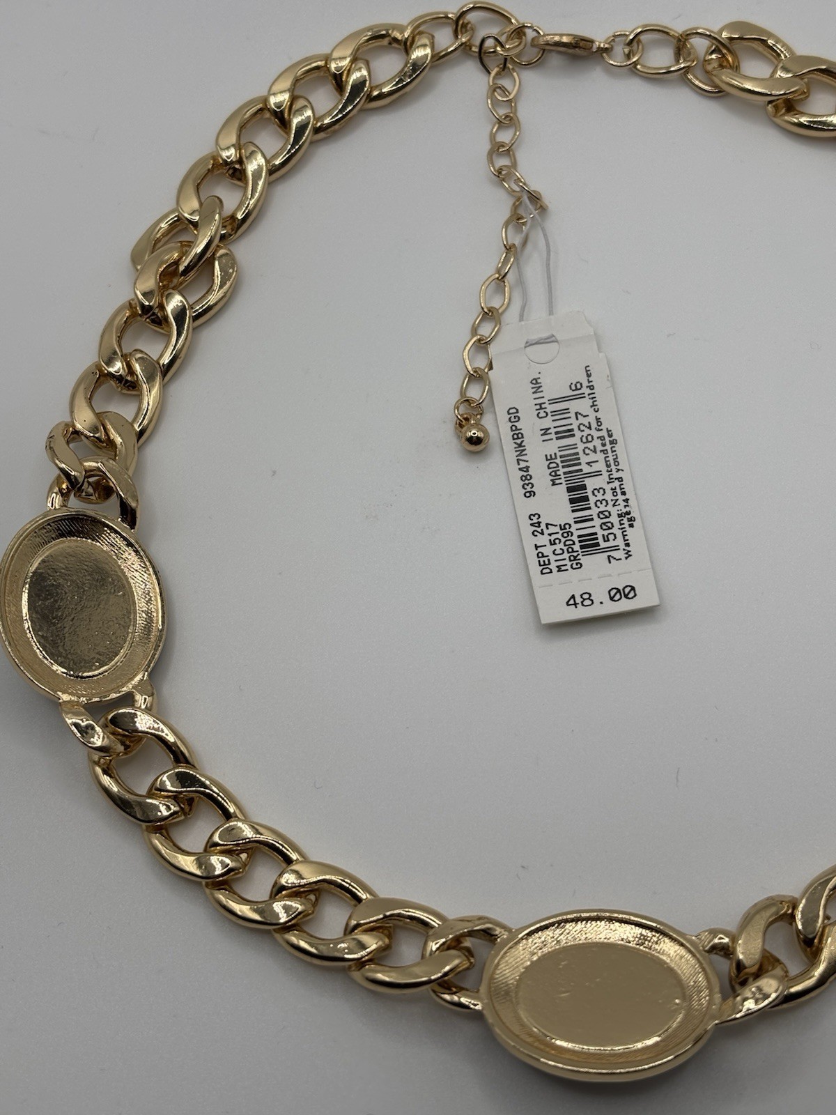 Dillard’s Gold Tone Curb Chain Oval Sim Pearl Necklace 16in Adj Lobster