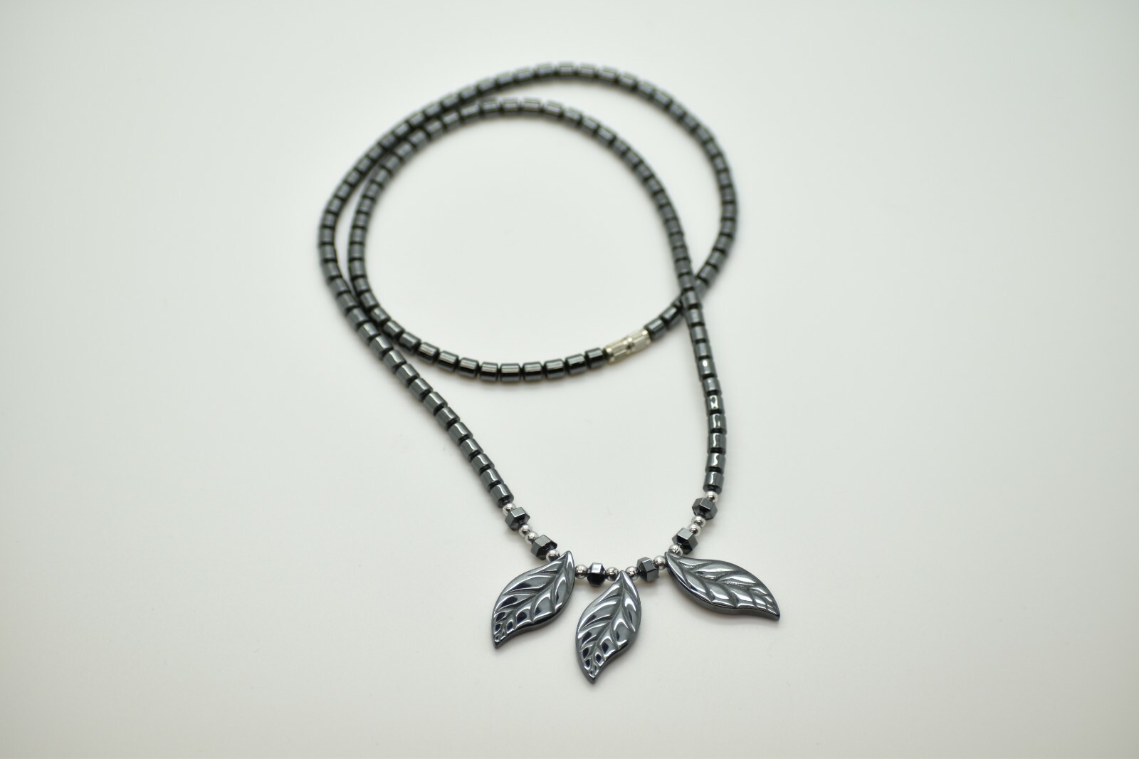 23 1/2″ Black Hematite 3 Three Leaf Fashion Statement Necklace