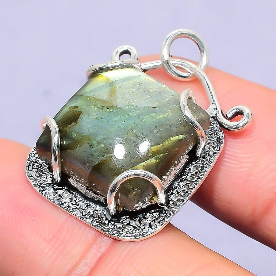 Labradorite Daily Wear Pendant Handcrafted Silver Dailywear Jewelry 1.22″